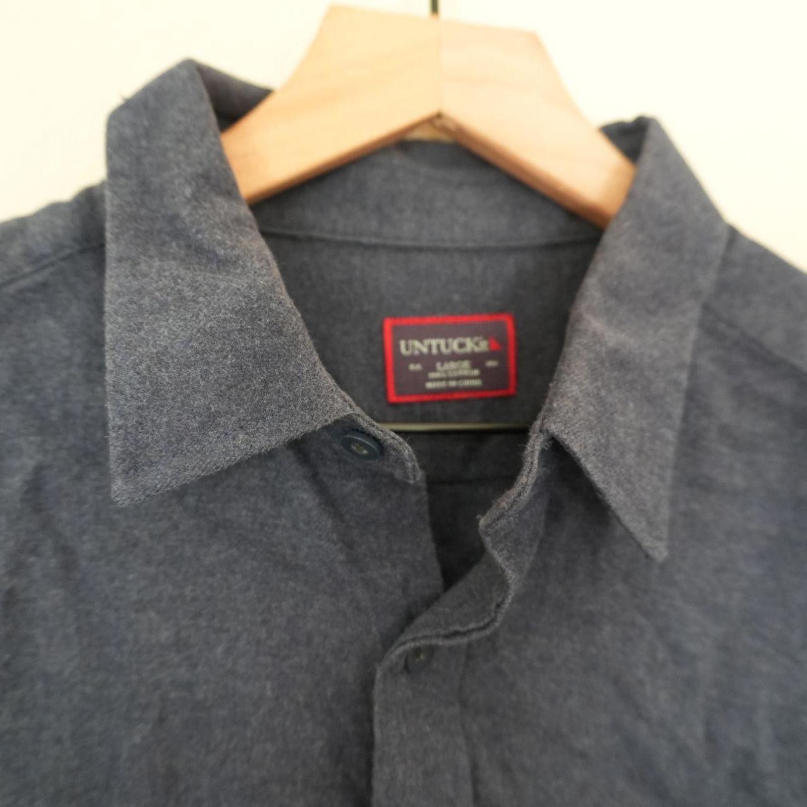 UNTUCKit UNTUCKit Shirt Men's L Navy 100% Cotton Button Up Size US L / EU 52-54 / 3 - 2 Thumbnail