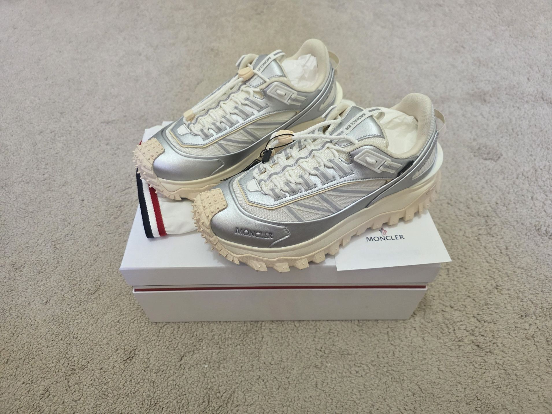 Moncler Moncler Sneaker Trailgrip Gtx Size US 9 / IT 39 - 1 Thumbnail