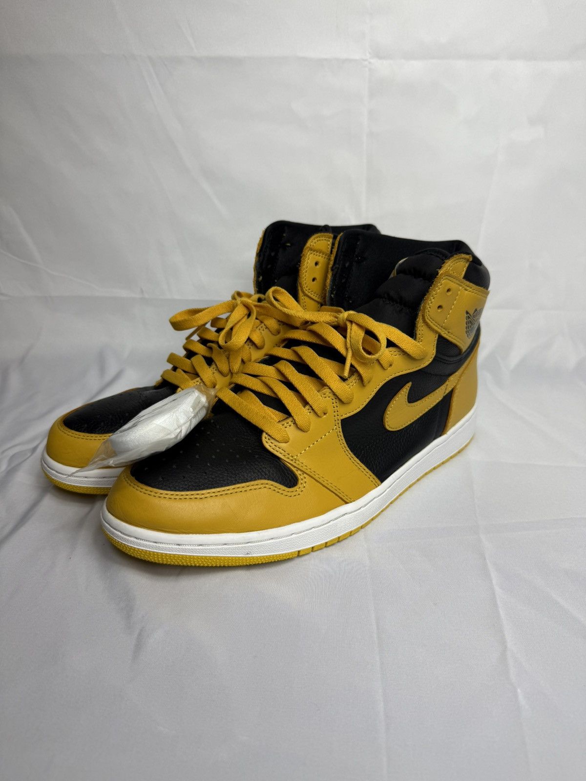 Nike Air Jordan 1 OG High “Pollen” Size US 13 / EU 46 - 1 Thumbnail