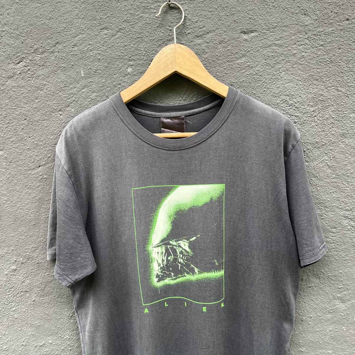 Vintage Thrashed Faded Vintage Alien Movie Tee Size US L / EU 52-54 / 3 - 2 Thumbnail