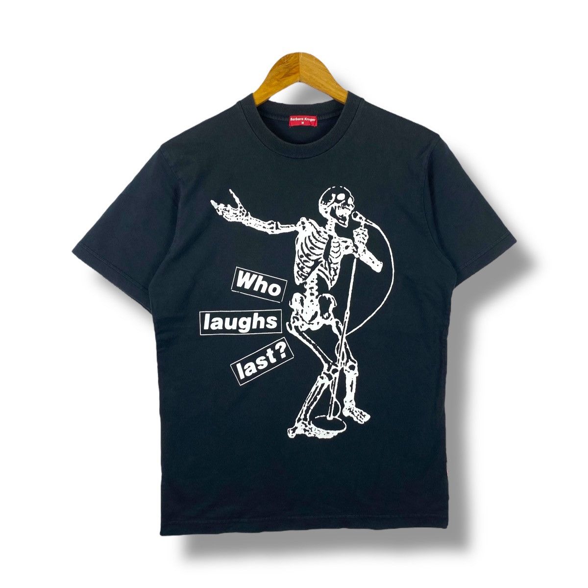 Barbara Kruger Vintage 00's BARBARA KRUGER Who Laughs Last Artwork Tee Size US M / EU 48-50 / 2 - 1 Thumbnail