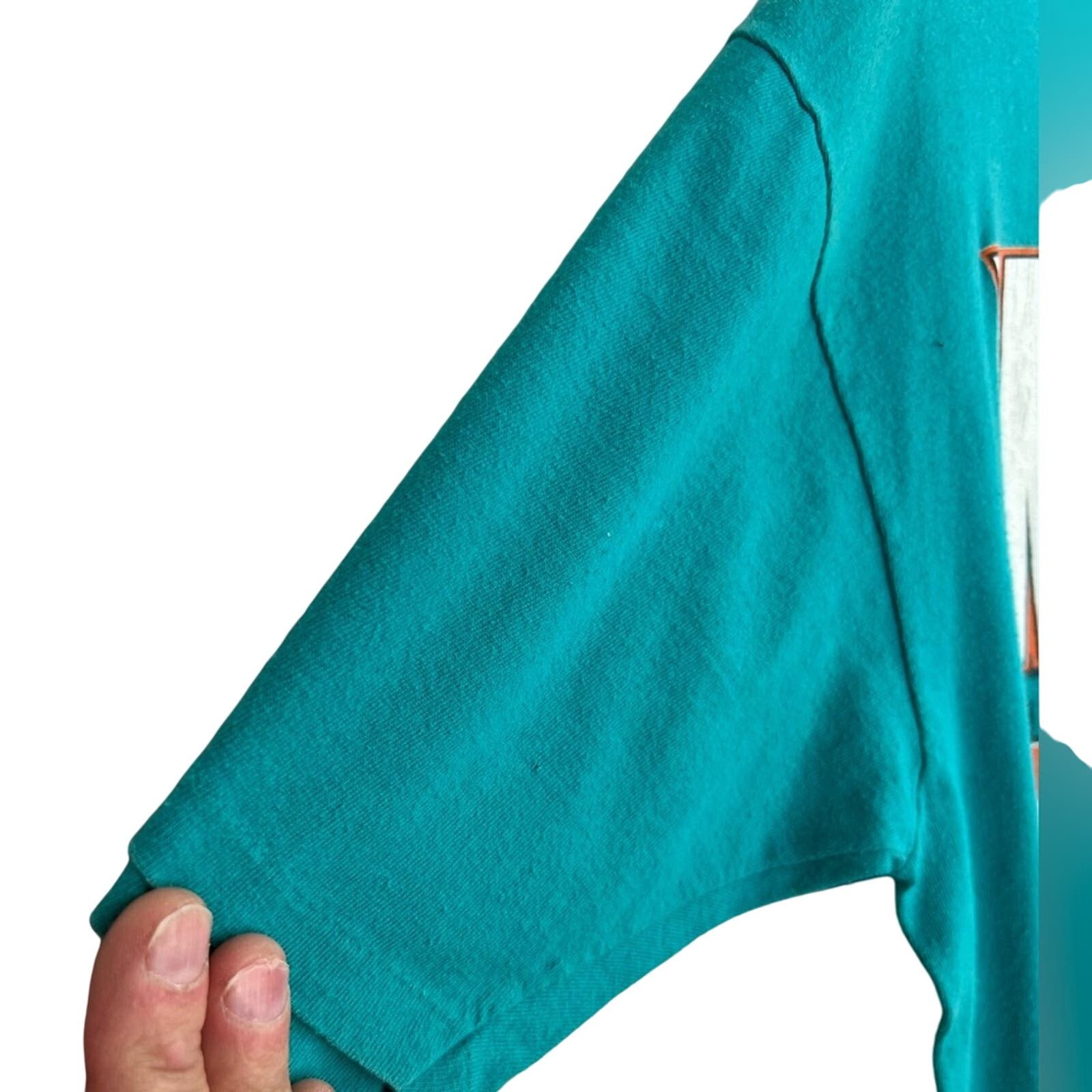 Vintage Vintage 90s Miami Dolphins PLAY HARD HIT HARDER Made In USA Size US M / EU 48-50 / 2 - 5 Thumbnail