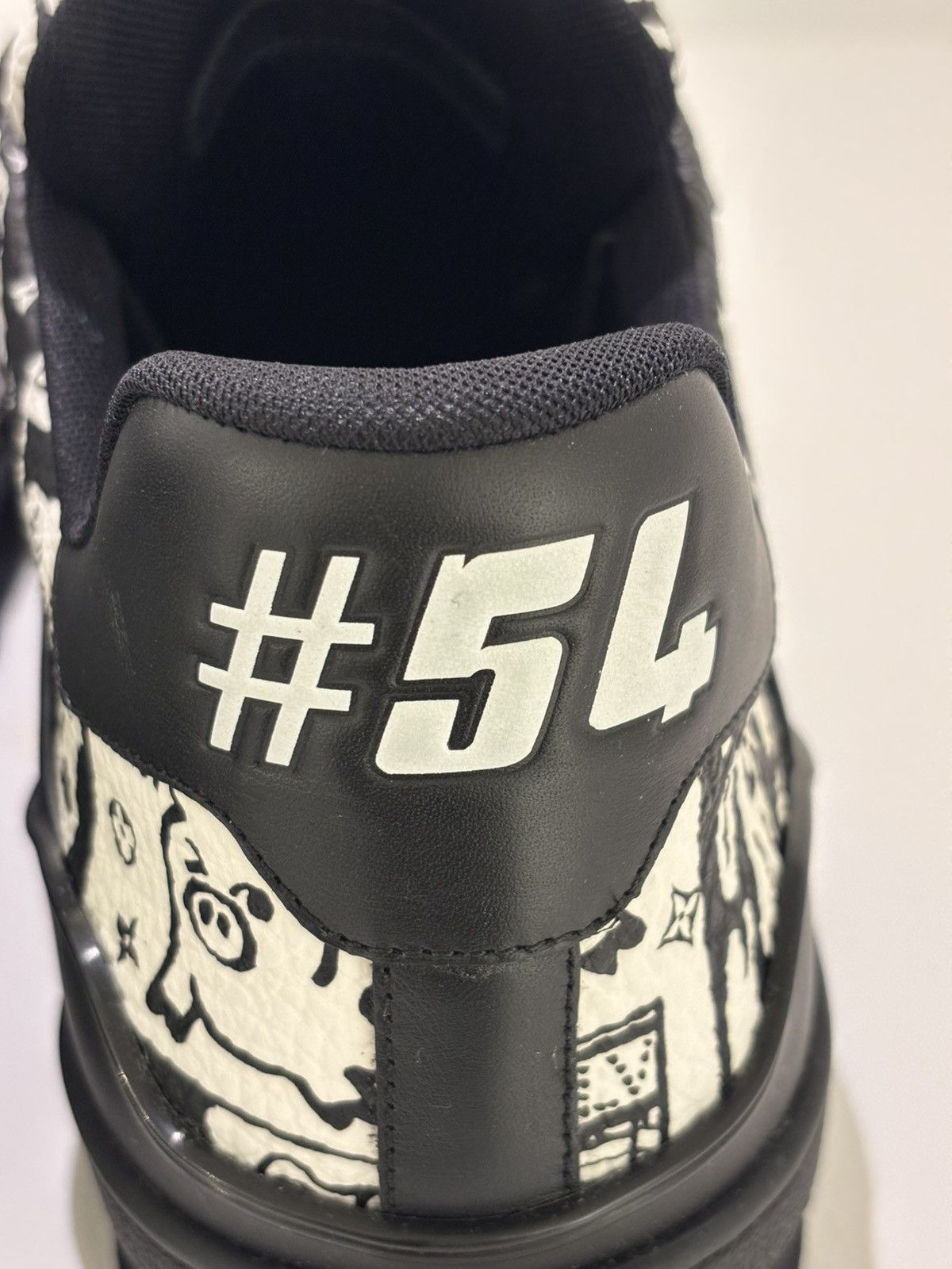 Louis Vuitton Louis Vuitton Black Comic Motif Trainers Size US 10 / EU 43 - 9 Thumbnail
