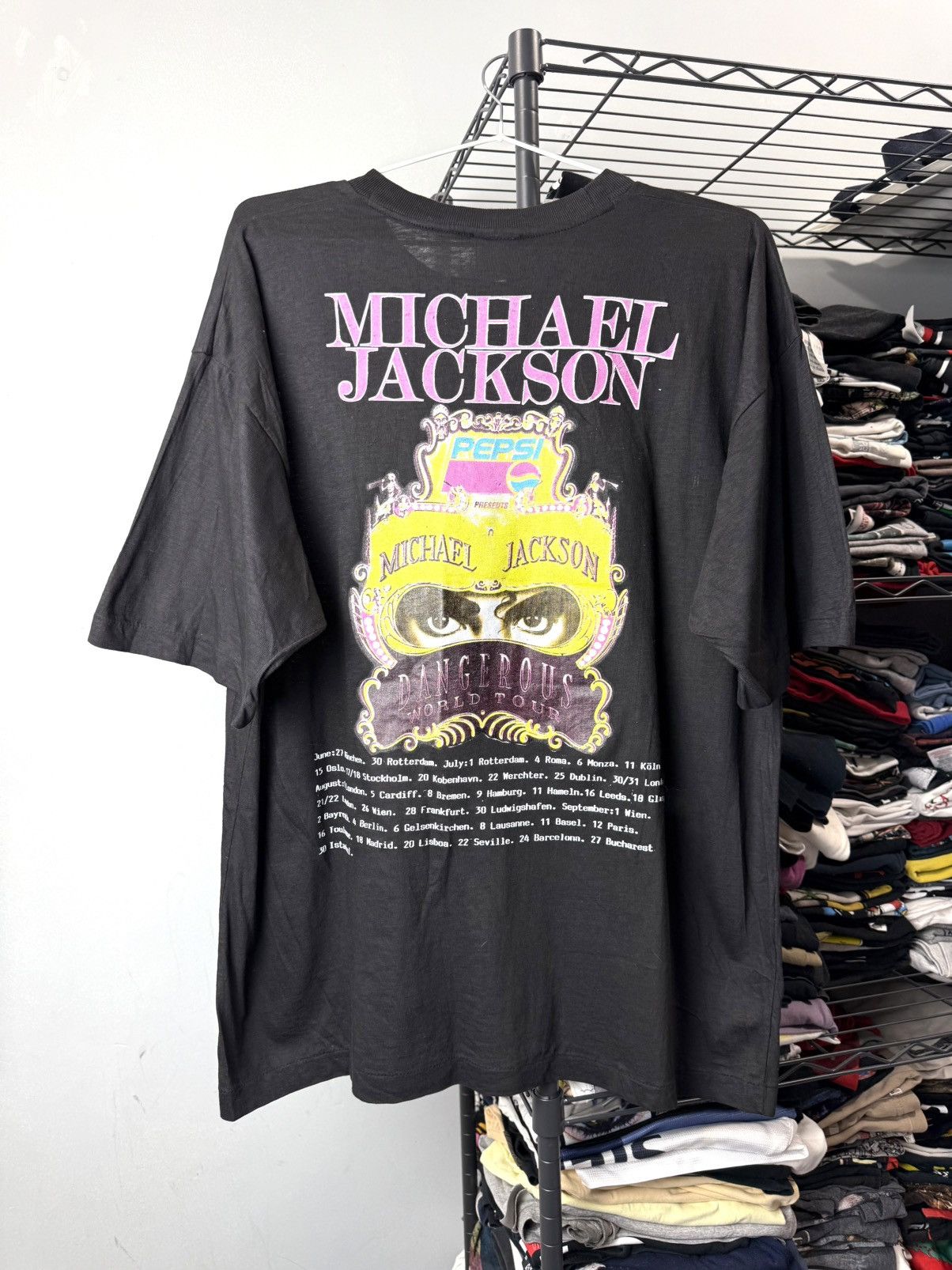 Band Tees 90s Michael Jackson Dangerous Tour 1992 TShirt Single Stitch Size US XXL / EU 58 / 5 - 2 Thumbnail
