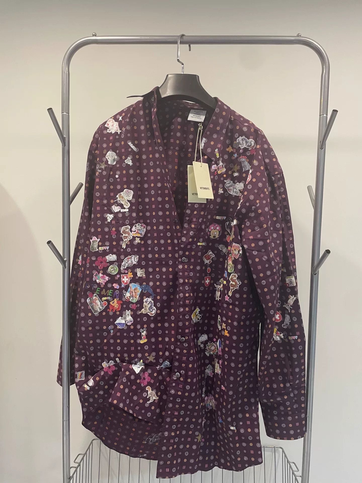 Vetements Vetements 19SS Cartoon Sticker Shirt Size US XS / EU 42 / 0 - 1 Thumbnail
