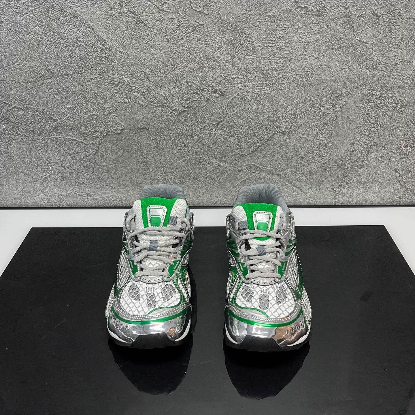 Bottega Veneta BV Orbit Parakeet Sneakers 40 BNIB Size US 9 / IT 39 - 2 Thumbnail