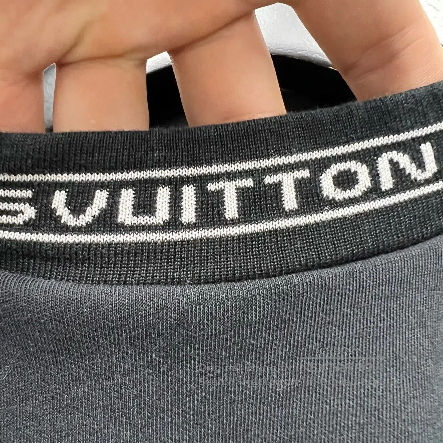 Louis Vuitton Louis Vuitton Long-sleeved hoodie with embroidered logo on Size US 6.5 / IT 36.5 - 4 Thumbnail