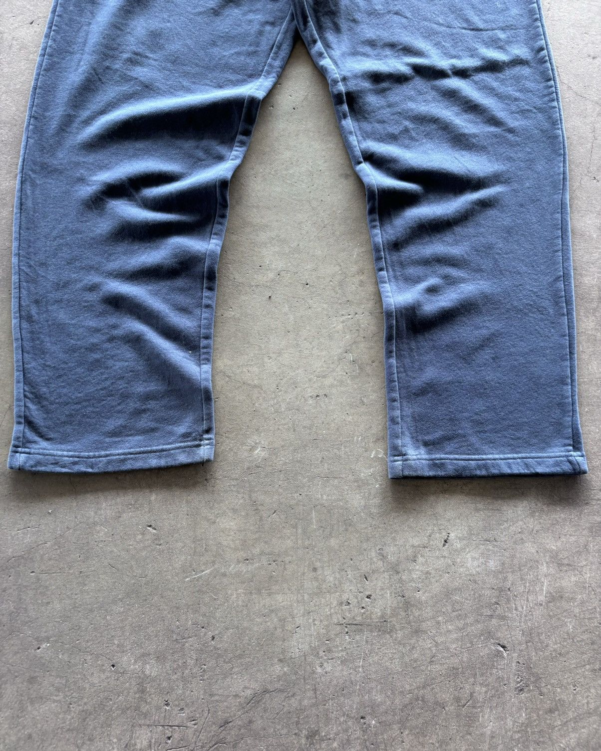 Japanese Brand × Vintage 🔥NEED GONE🔥2000s Faded Navy Baggy Sweatpants Size US 32 / EU 48 - 2 Thumbnail