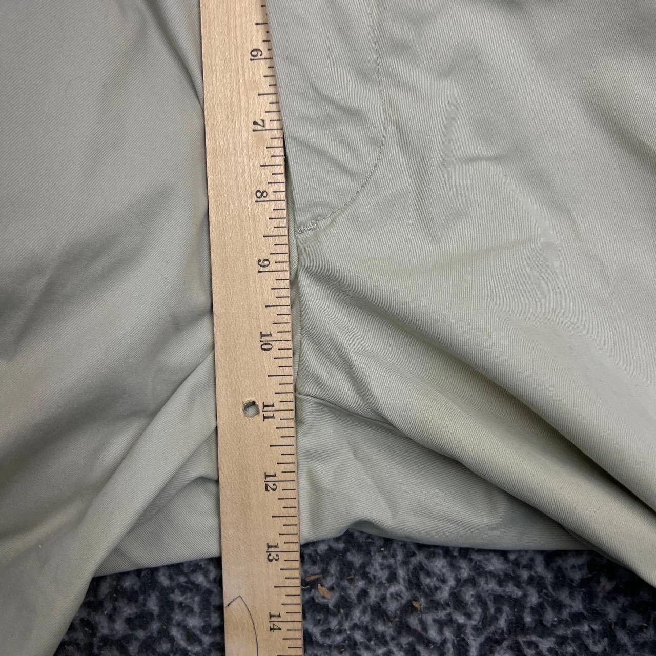 Banana Republic Banana Republic 34x32 Relaxed Fit Chino Straight Fit Cotton Size US 34 / EU 50 - 3 Thumbnail