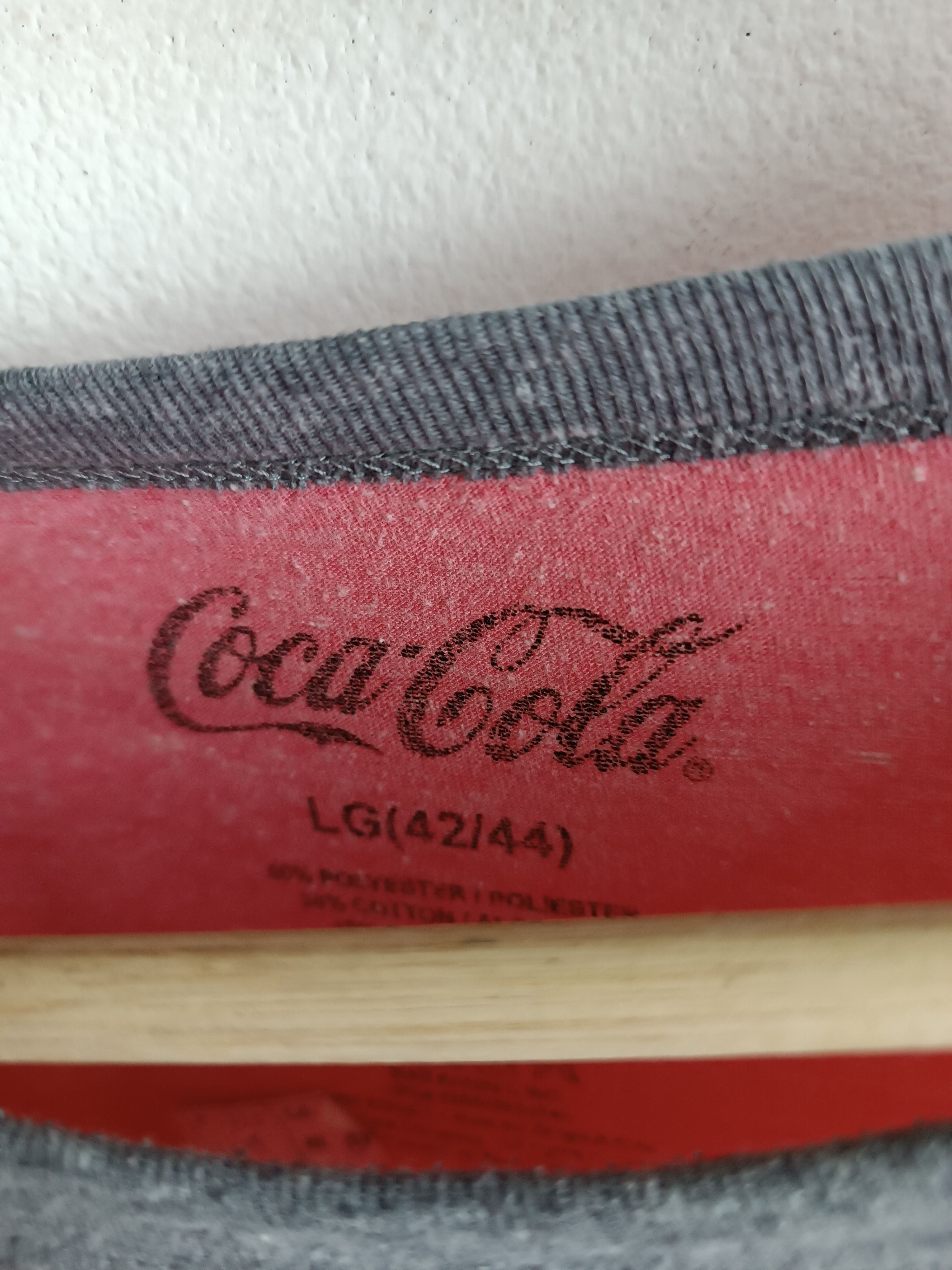 Coca Cola THRASHED FADED VINTAGE COCA COLA DISTRESSED PAINT STAINS TEE Size US XL / EU 56 / 4 - 8 Thumbnail