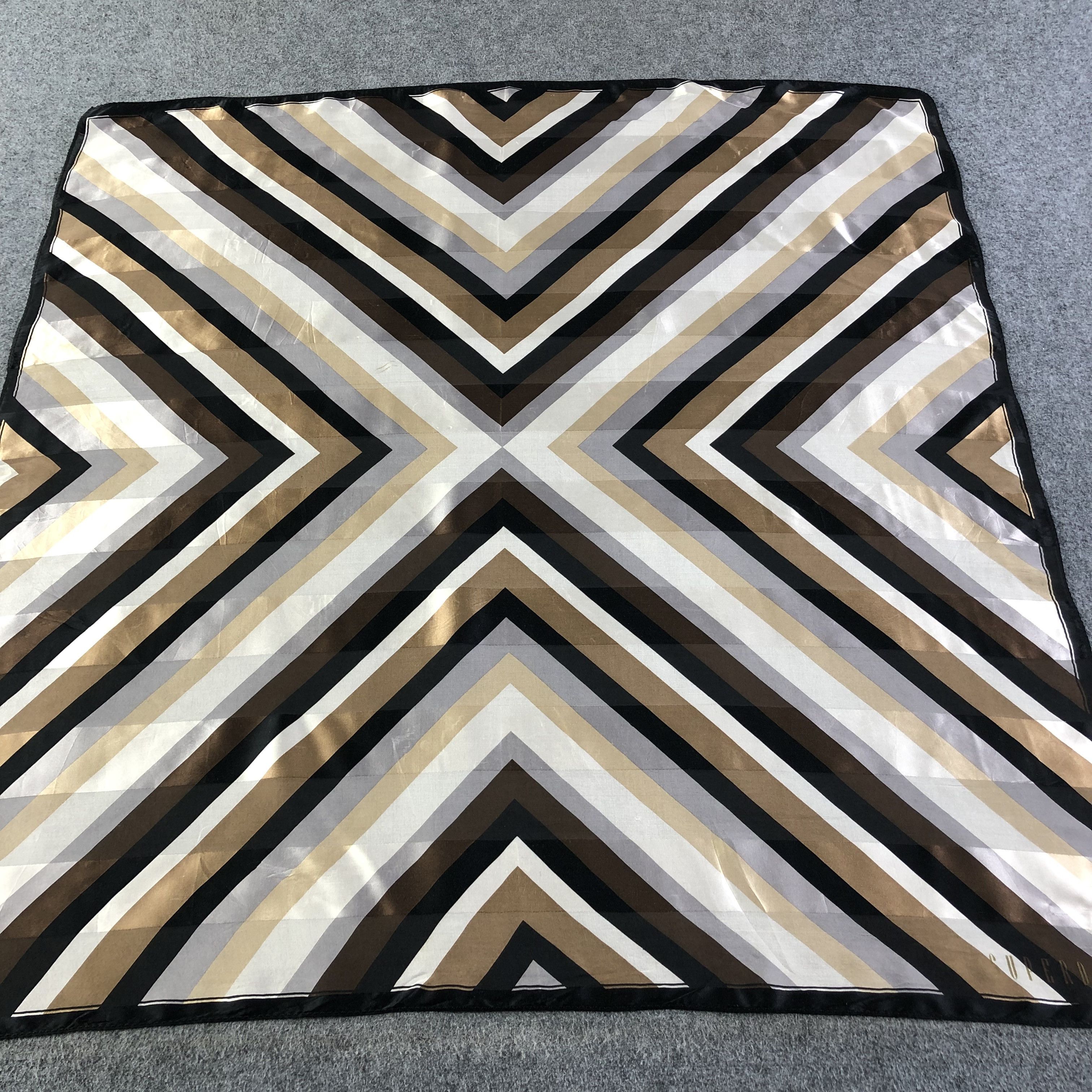 Vintage Super Donna Silk Scarf M610 Size ONE SIZE - 1 Thumbnail