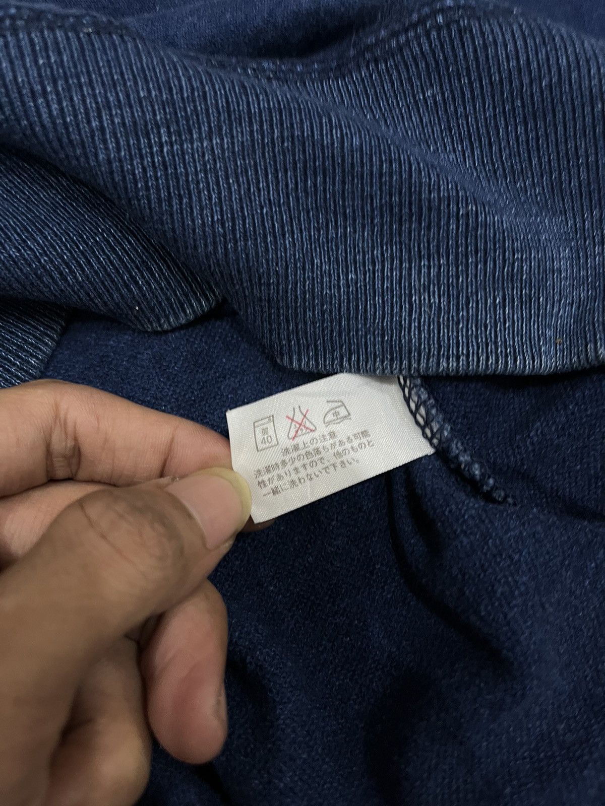 Blue Blue Japan 2000s BLUE BLUE JAPAN BUTTERFLY ART SWEATERS Size US M / EU 48-50 / 2 - 3 Thumbnail