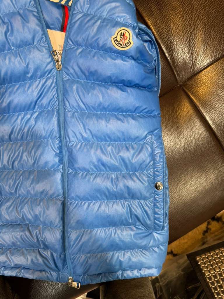 Moncler Moncler clai quilted full zip hooded vest Size US L / EU 52-54 / 3 - 25 Thumbnail