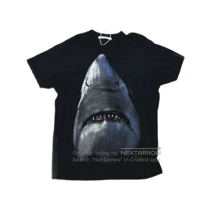 Givenchy Givenchy Shark Print Loose Short Sleeve T-Shirt. Size US S / EU 44-46 / 1 - 2 Thumbnail