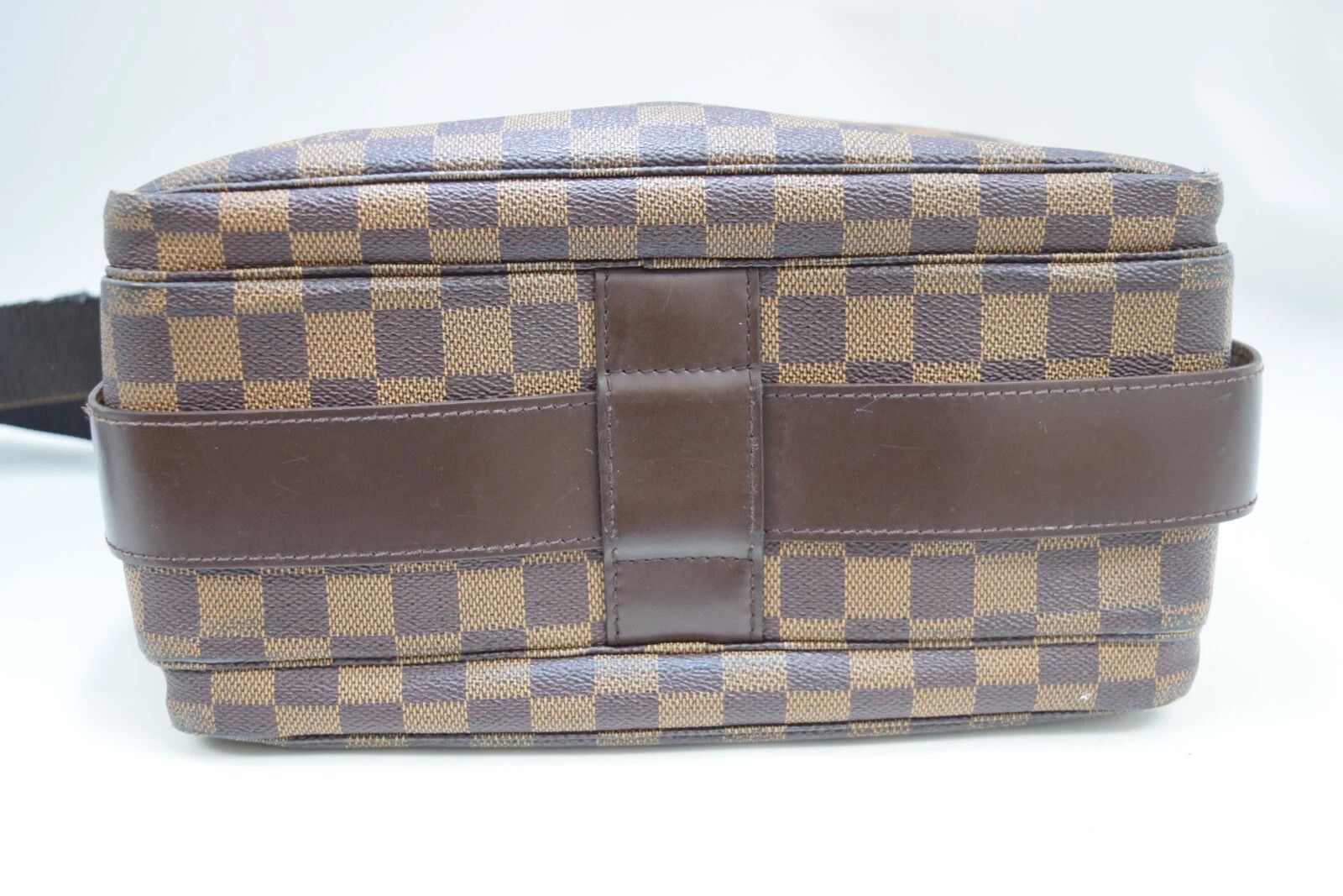 Louis Vuitton Louis Vuitton Naviglio Crossbody Bag in Damier Ebene Size ONE SIZE - 7 Thumbnail