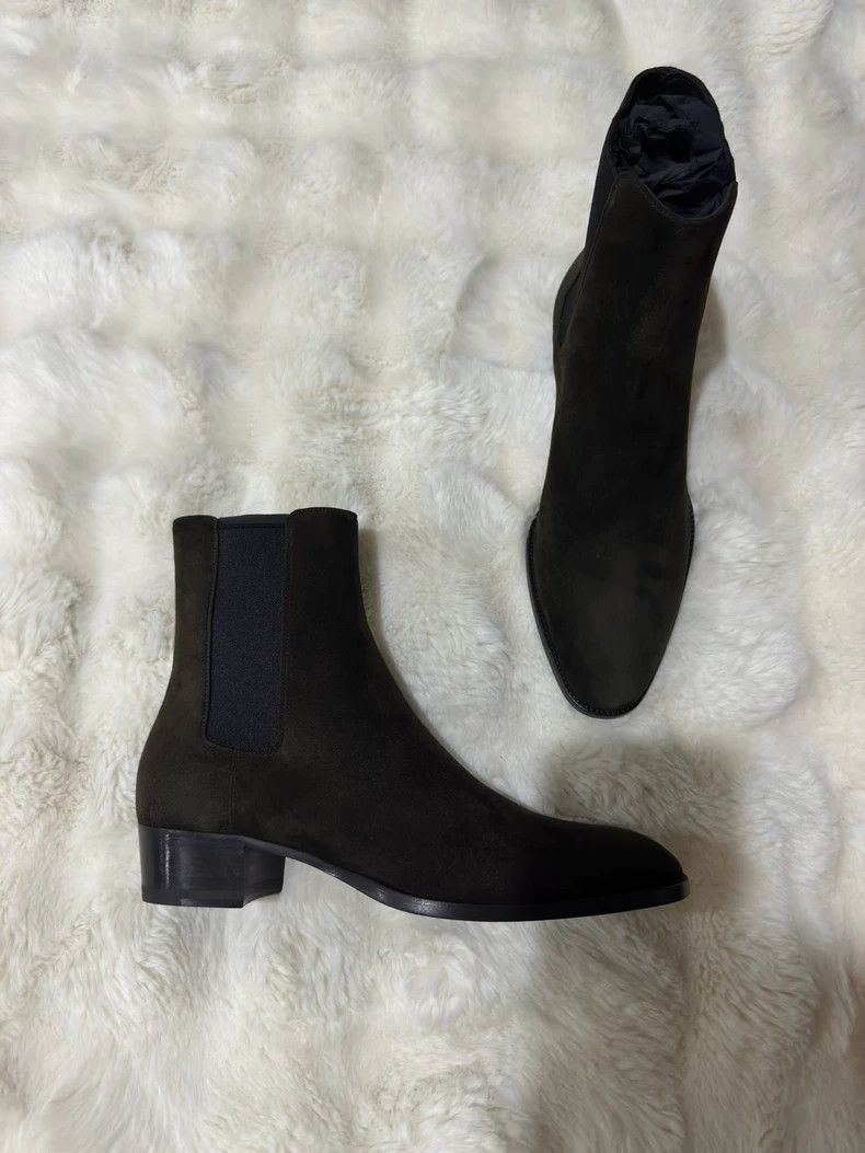 Saint Laurent Paris Saint Laurent Paris Suede Chelsea boots Size US 8 / EU 41 - 1 Thumbnail