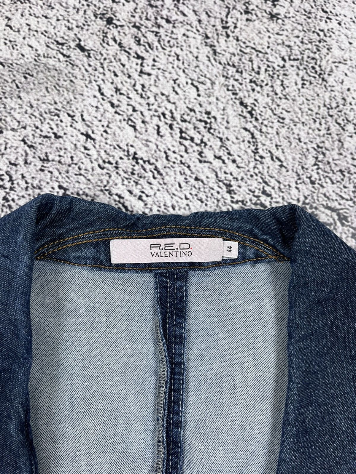 Valentino Red Valentino Y2K Cropped Denim Blazer Boho Glamour Vintage Size M / US 6-8 / IT 42-44 - 5 Thumbnail