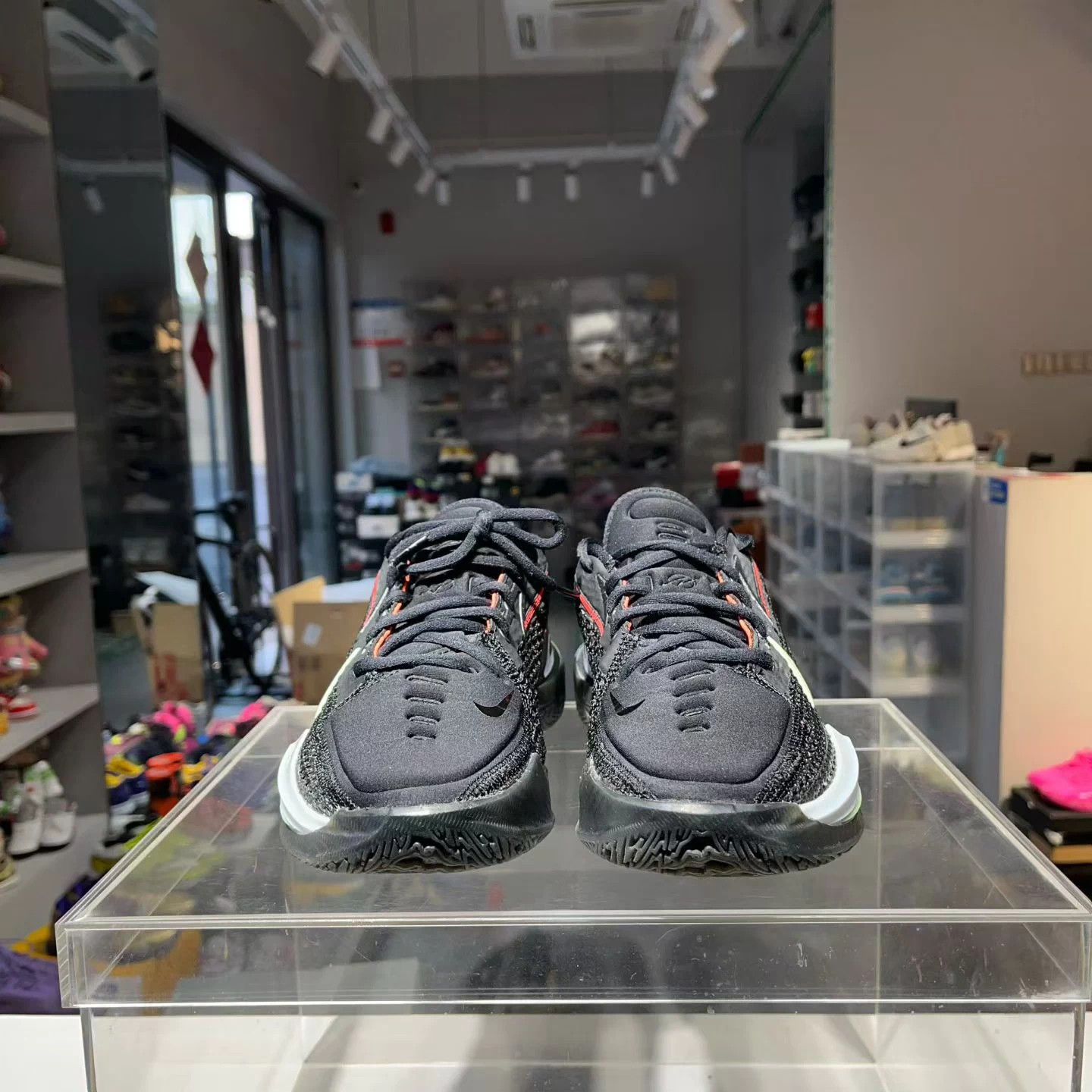 Nike GT Cut 1 Black 40 2x Worn Size US 7 / EU 40 - 1 Thumbnail