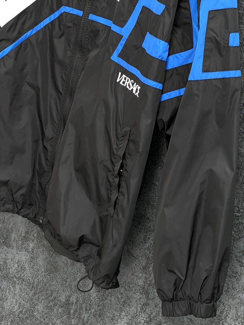 Versace Versace Logo back pattern stand-up collar jacket Size US XL / EU 56 / 4 - 4 Thumbnail