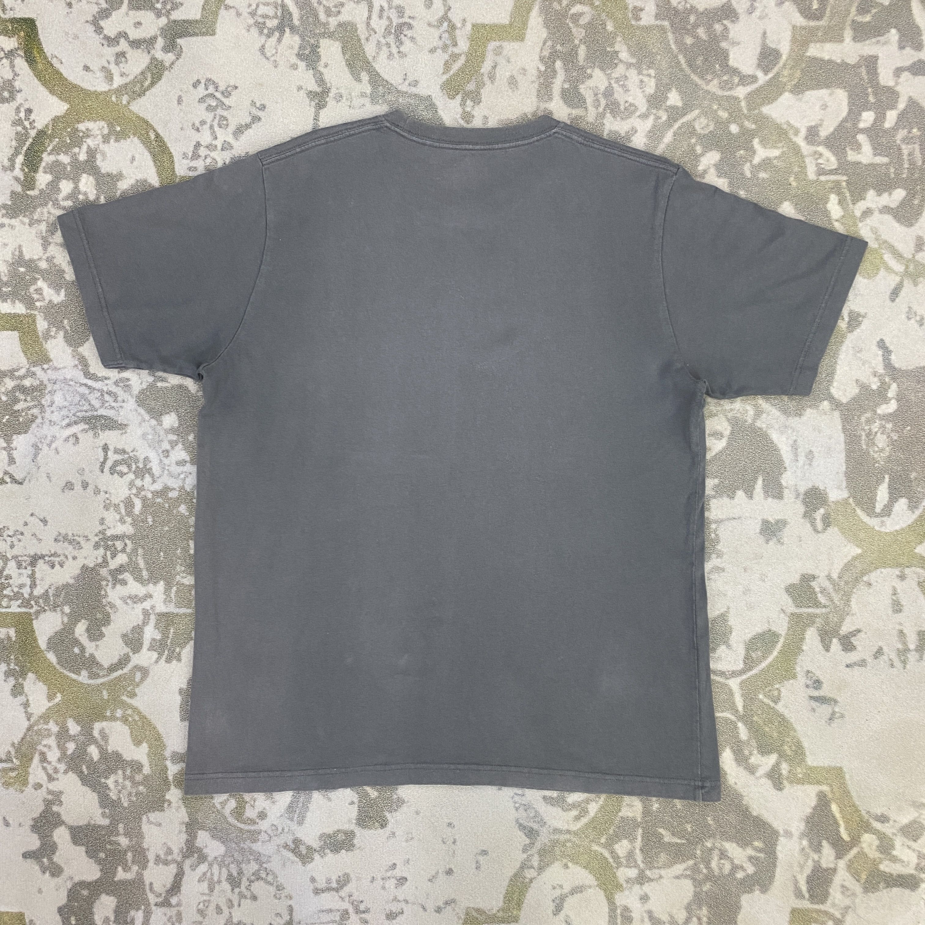 Jean Uniqlo x Jean Michel Basquiat Crown TShirt - J076 Size US L / EU 52-54 / 3 - 5 Thumbnail