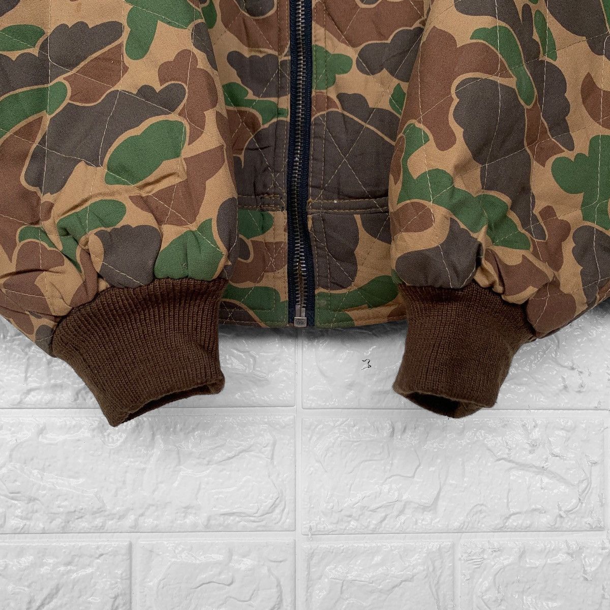 Vintage Vintage Cuess Camo Bomber Jacket Size US L / EU 52-54 / 3 - 7 Thumbnail