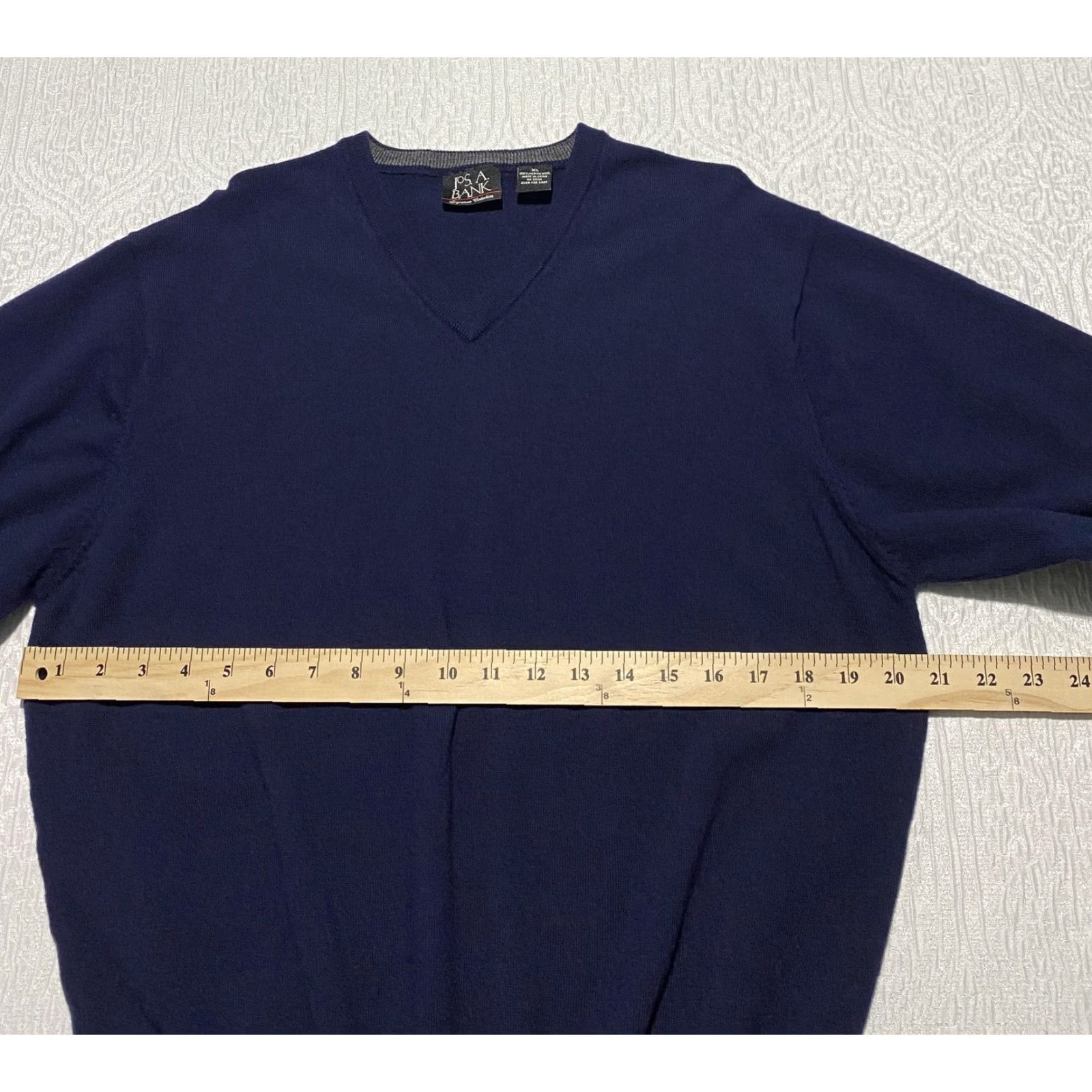 Jos. A. Bank Jos A Bank Sweater Mens XL Navy Merino Wool V Neck Pullover Signature Collection Knit Size US XL / EU 56 / 4 - 7 Thumbnail