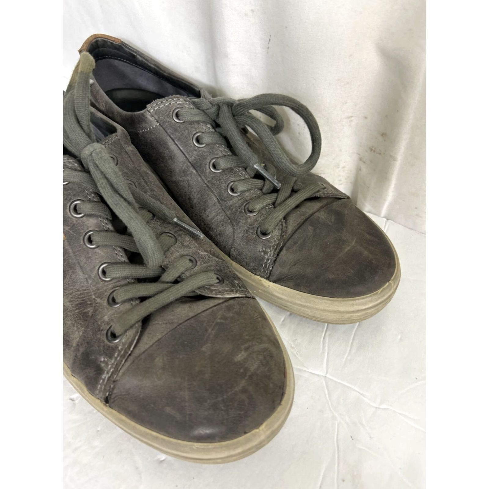Ecco Mens ECCO Soft 7 Sneaker Casual Leather Titanium Gray 8.5/8 US 42 EU Lace Up Breathable Cushioned Leather Upper Rubber Sole Mens Size US M / EU 48-50 / 2 - 2 Thumbnail