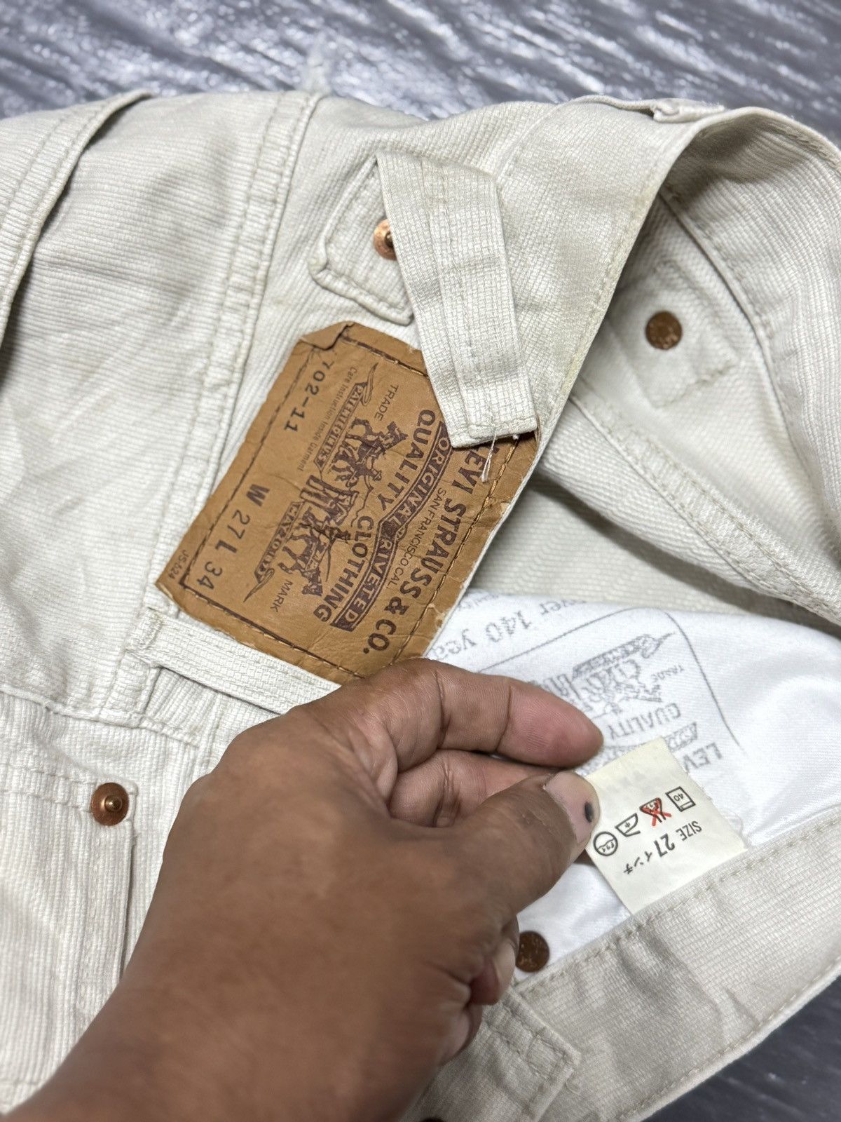 Levi's Vintage Clothing × Vintage VINTAGE LEVIS 702 BIG E NON SELVEDGE JEANS Size US 27 - 4 Thumbnail