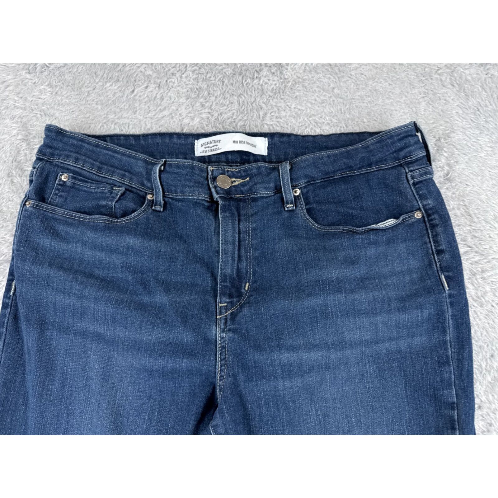 Levi's Levis Jeans Womens 32 Blue Denim Boot Cut Mid Rise Cotton Blend 31x28 Size 24" / US 00 / IT 34 - 4 Thumbnail
