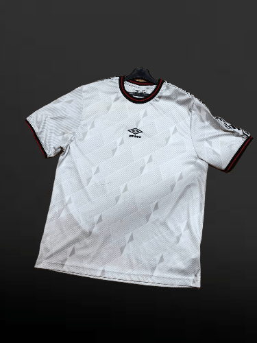 Umbro Umbro Size S Short Sleeve T-shirt Men's Casual Size US S / EU 44-46 / 1 - 1 Thumbnail