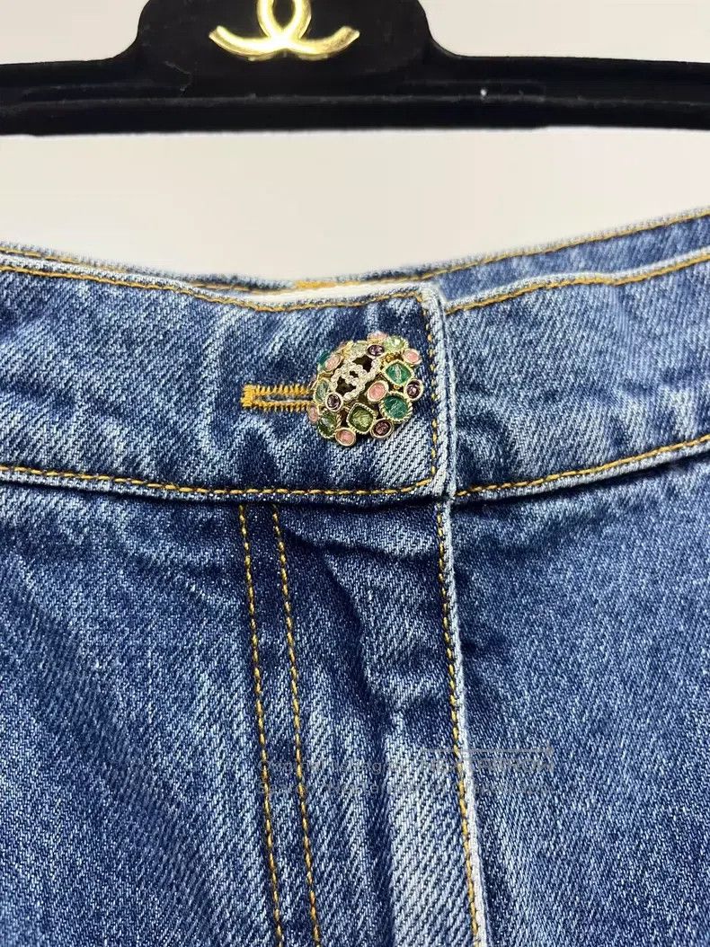 Chanel Chanel 22K blue diamond buckle jeans Size 26" / US 2 / IT 38 - 2 Thumbnail