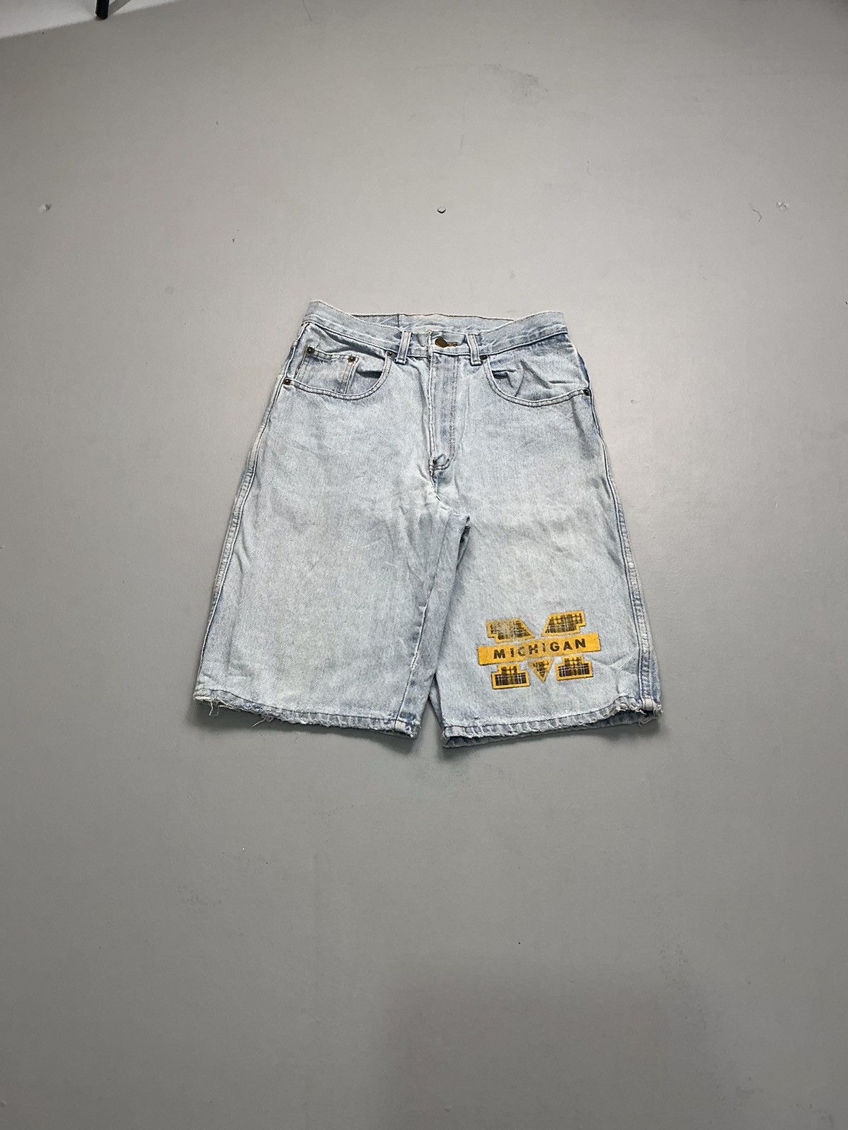 Designer Vintage hiphop prints short Size US 30 / EU 46 - 1 Thumbnail