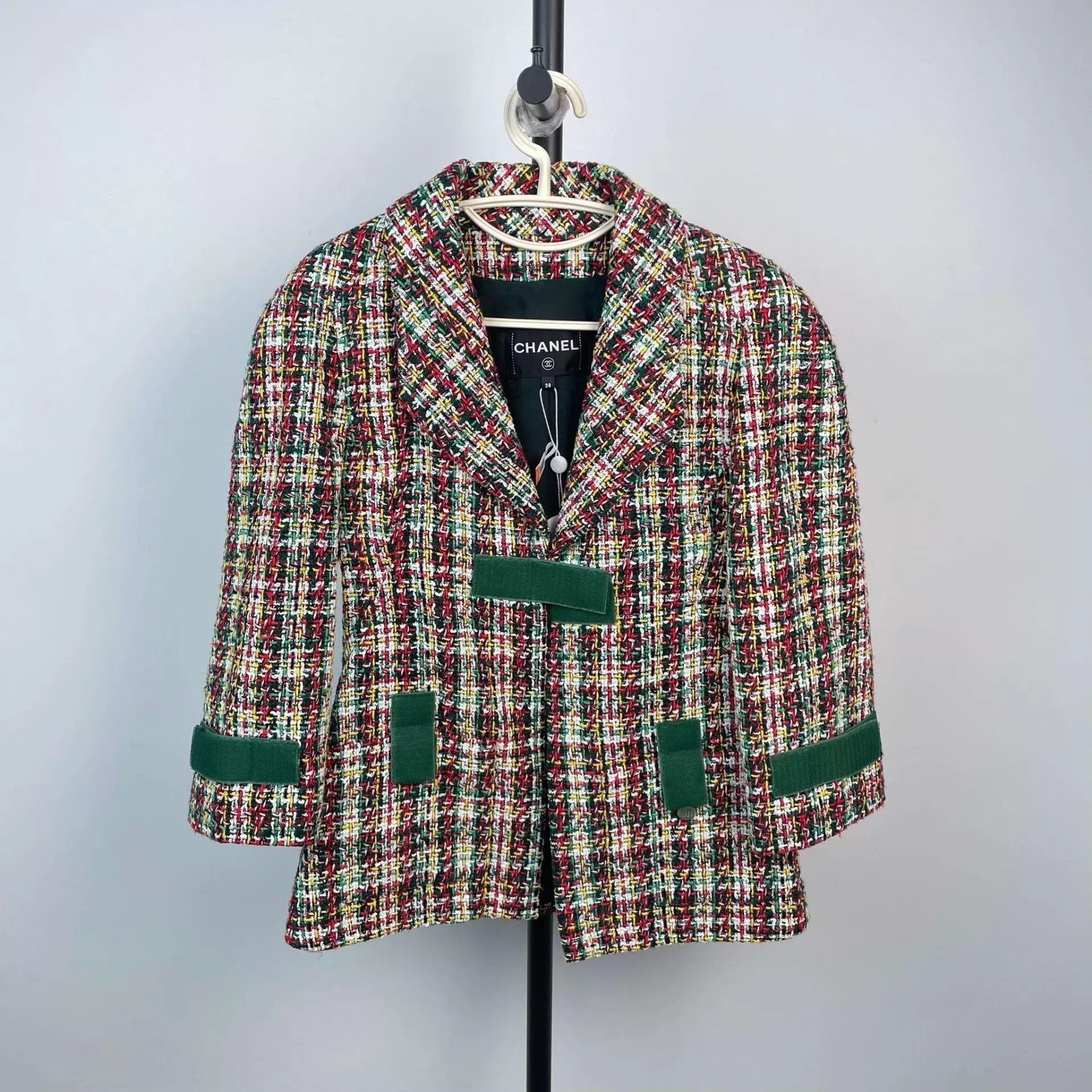 Chanel Chanel tweed jacket women's colorblocked FR38 17S Size S / US 4 / IT 40 - 1 Thumbnail