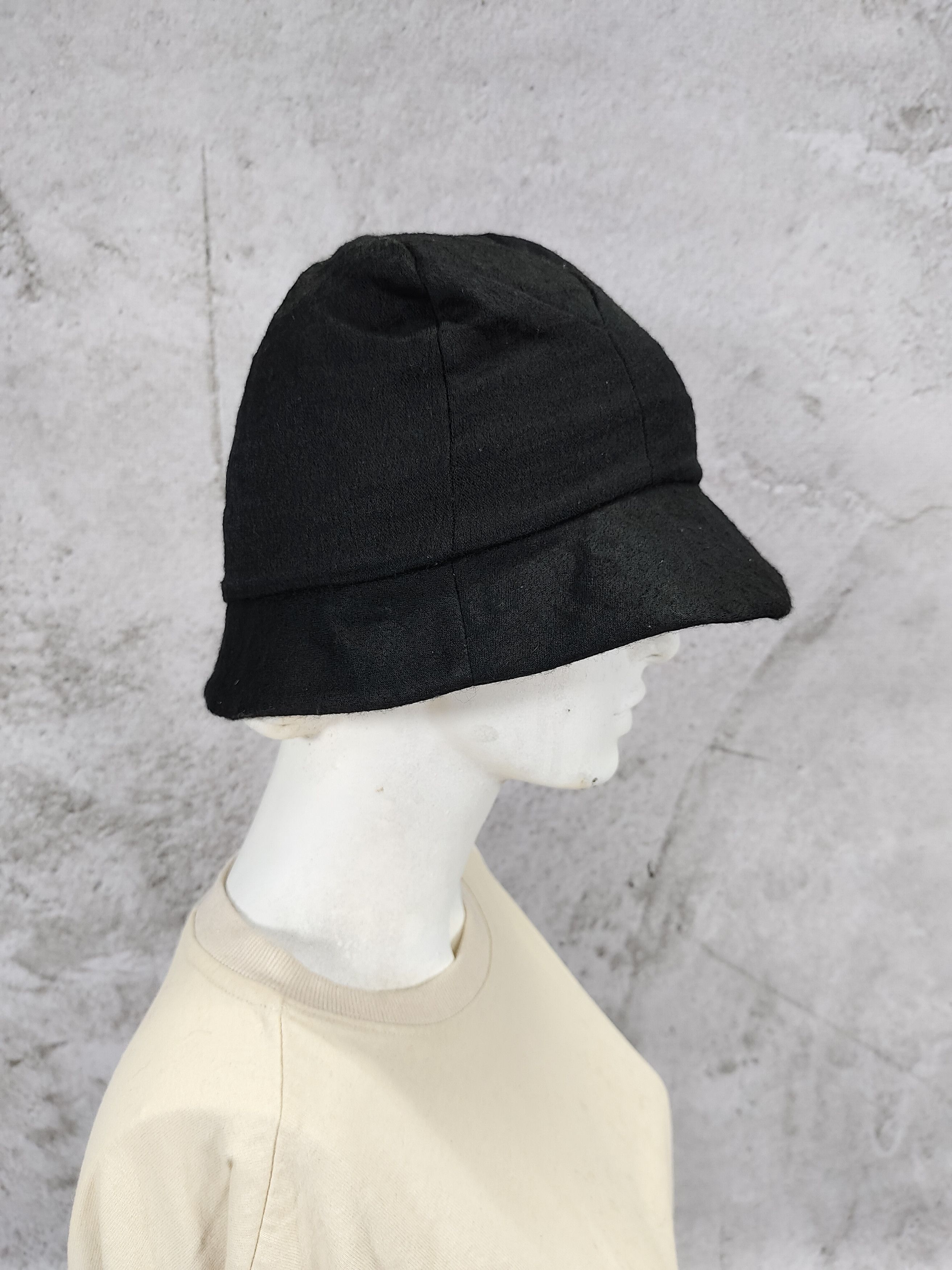 CA4LA 2000s CA4LA🇯🇵 Minimalist Wool Nylon Cloche Bucket Hat Size ONE SIZE - 3 Thumbnail