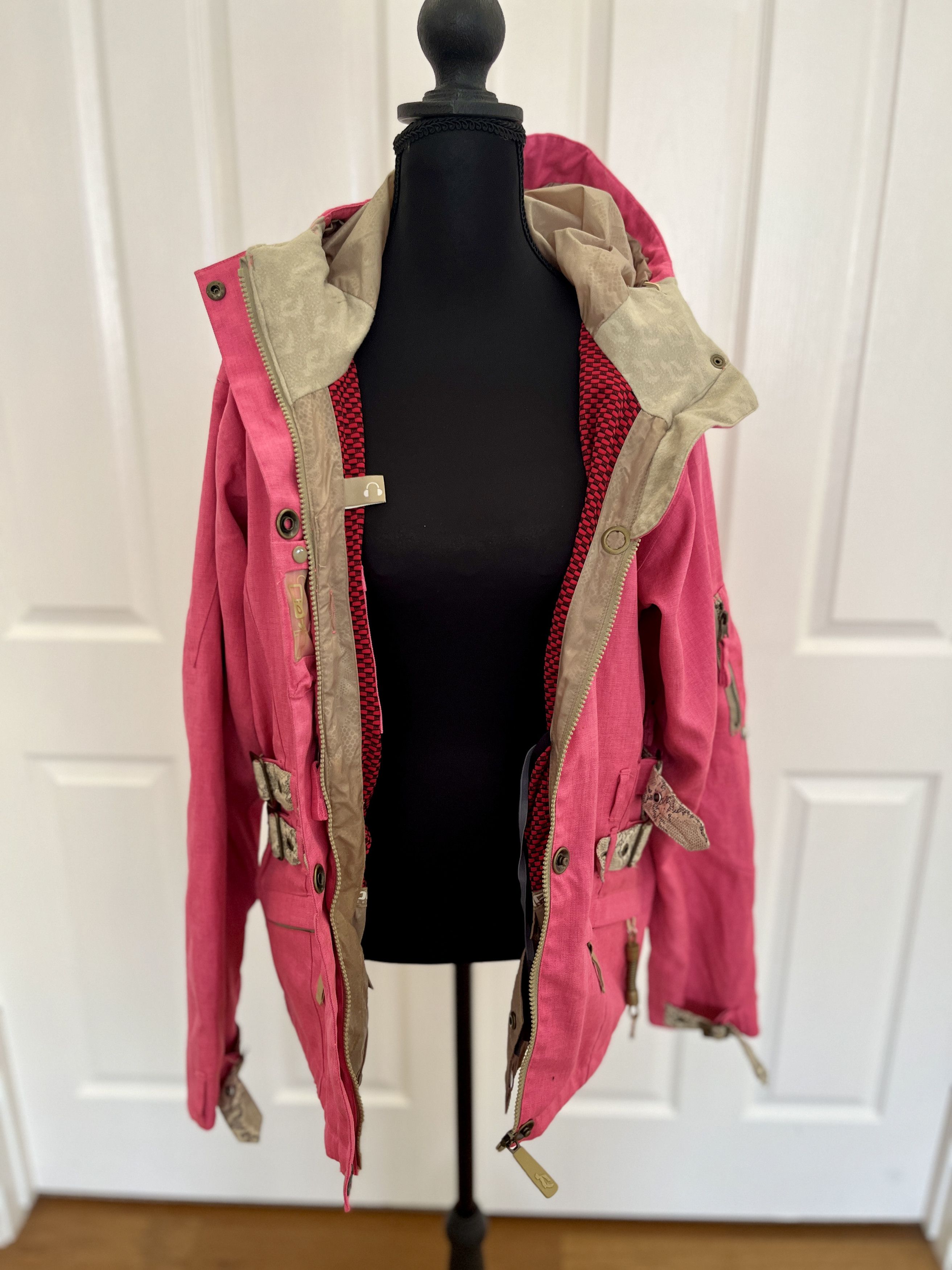 Vintage Vintage Ride Snowboards Priscilla LeVac Pro Shell Jacket Size M / US 6-8 / IT 42-44 - 11 Thumbnail