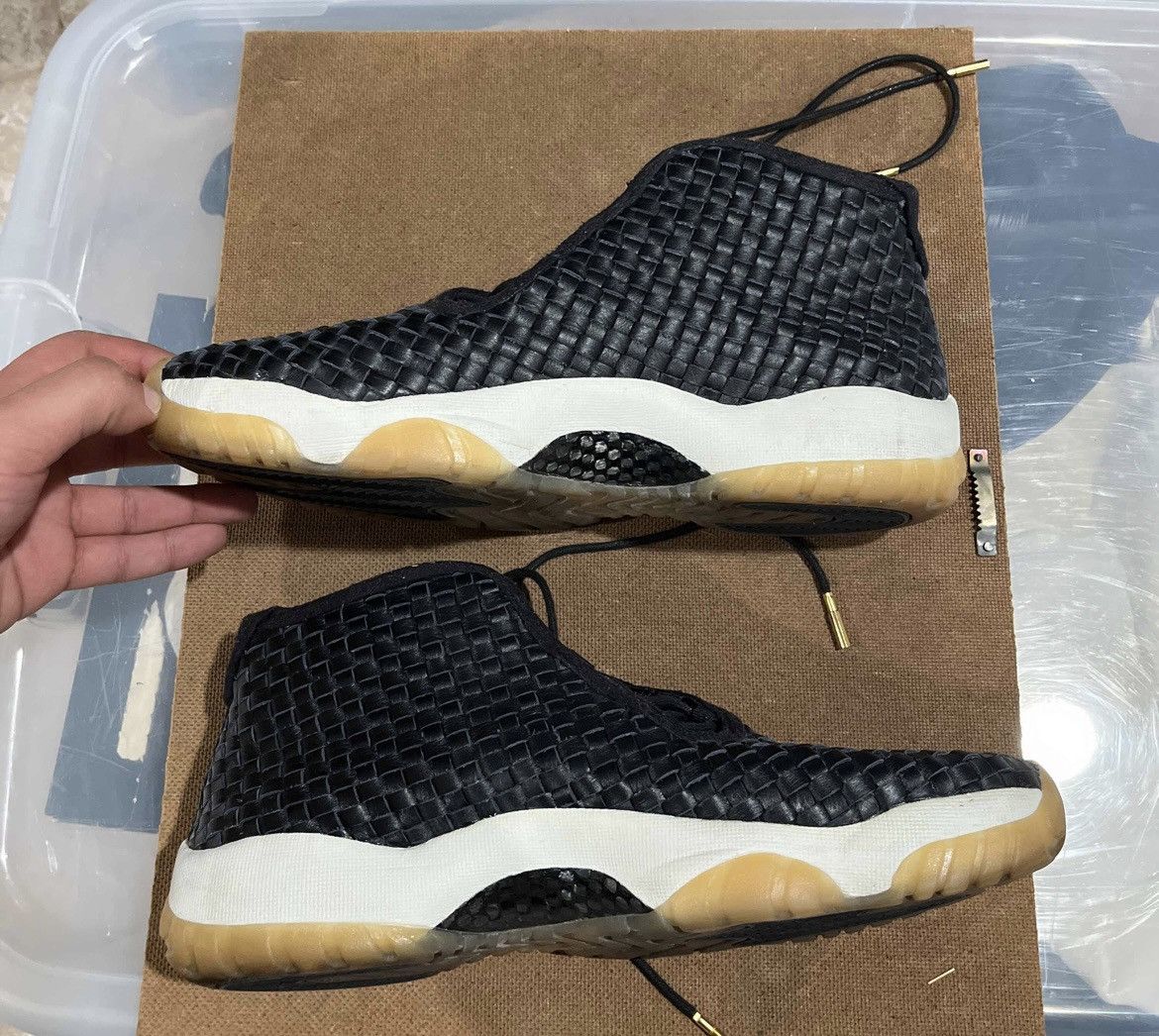 Jordan Future Black Gum