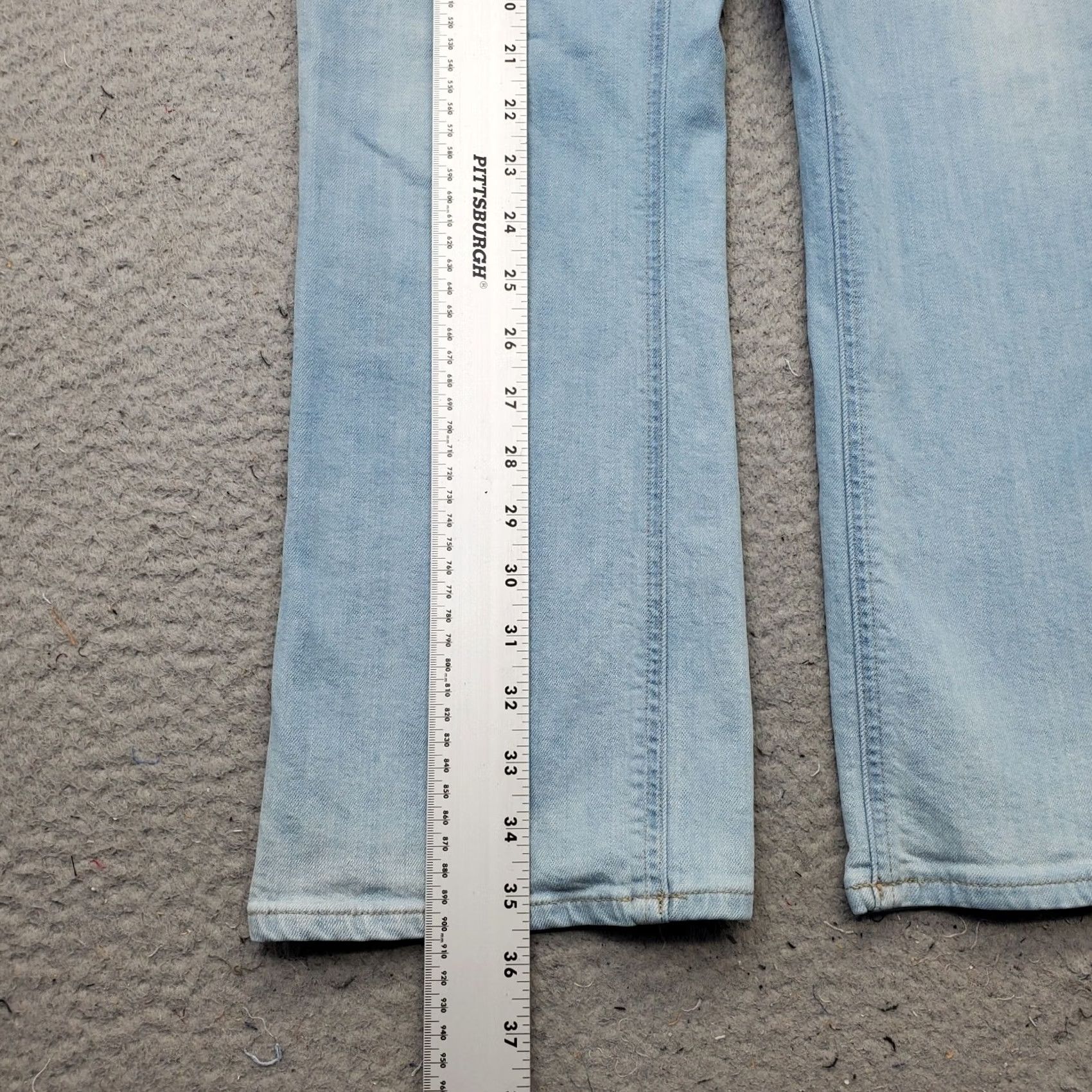 J.Crew J.Crew Mercantile Jeans Womens Size 27 Blue Denim Straight Leg Streetwear Grunge Jeans Womens 27 Blue Denim Straight Shirt? Size 27" / US 4 / IT 40 - 3 Thumbnail