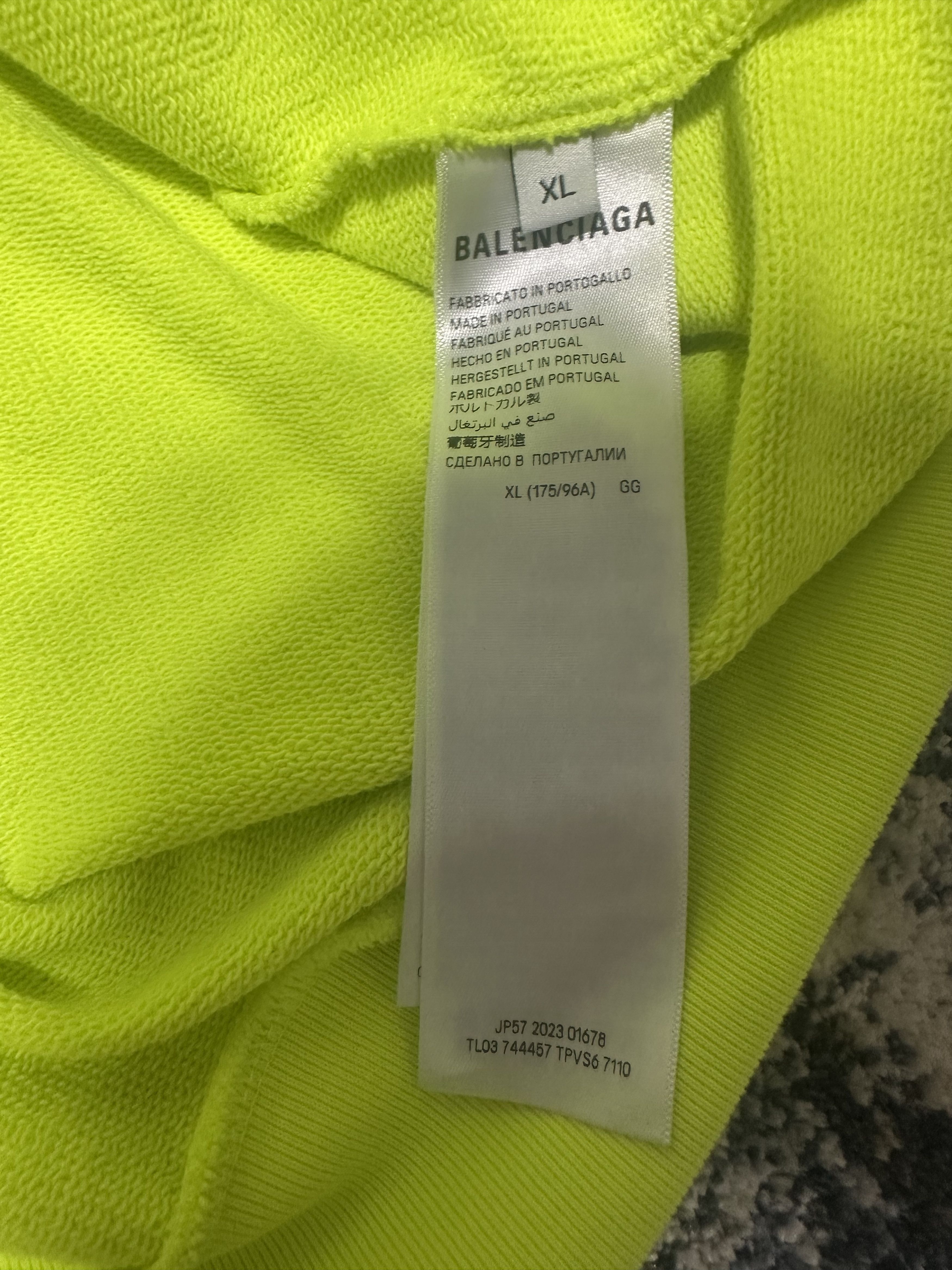 Balenciaga Balenciaga Neon Soccer Zip Up Hoodie Size XL Size US XL / EU 56 / 4 - 6 Thumbnail