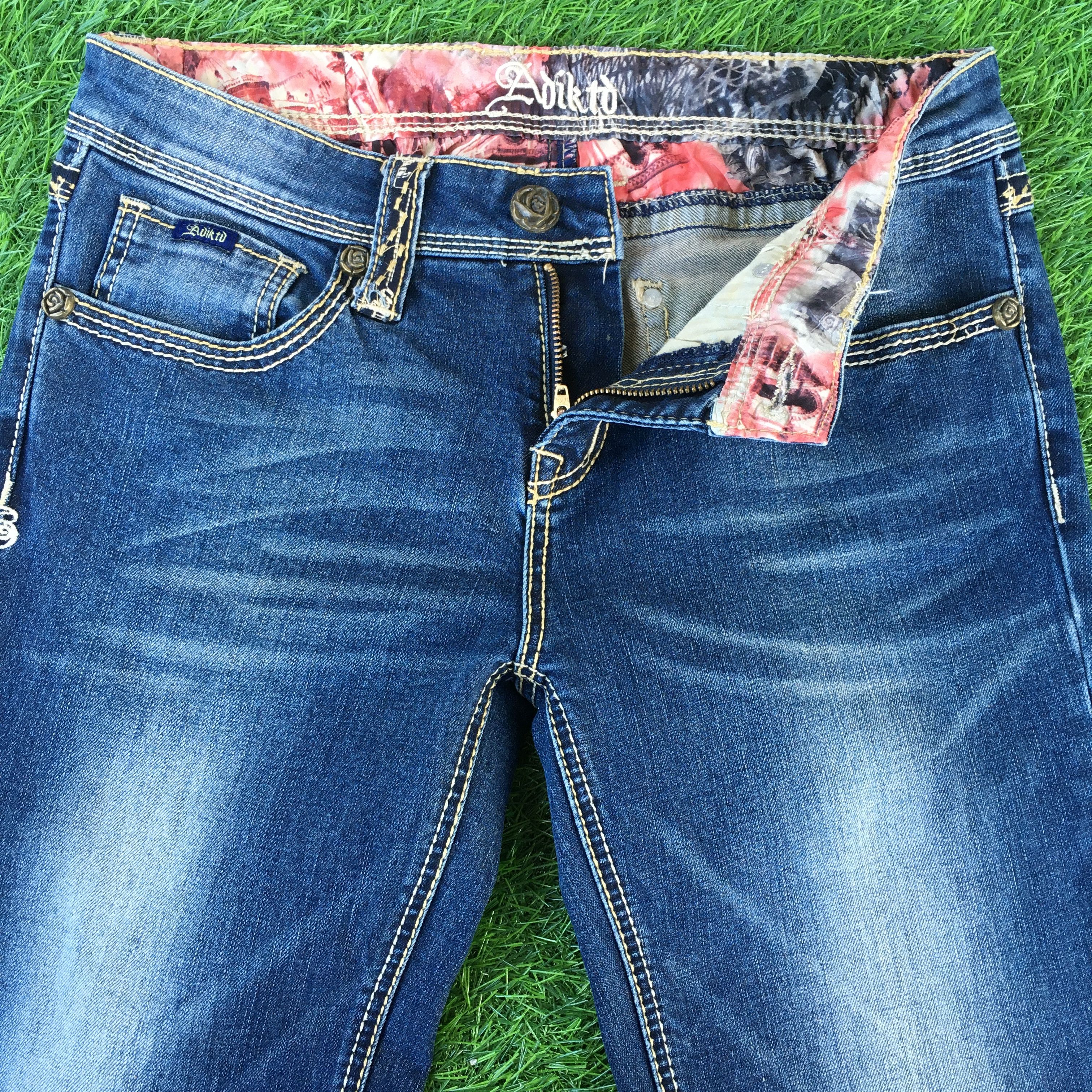 Japanese Brand Y2K medium blue wash 2000’s slim bootcut D-1056 Size 29" - 3 Thumbnail