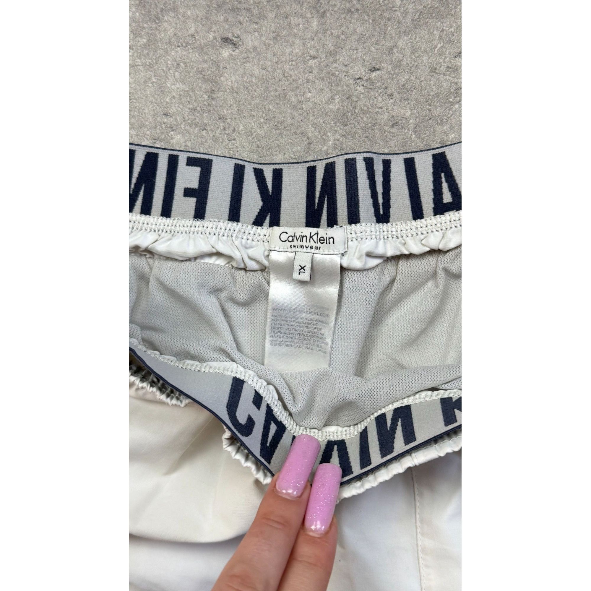 Calvin Klein CALVIN KLEIN Men's Double Waistband Swim Shorts – White – Si Size US 36 / EU 52 - 6 Thumbnail