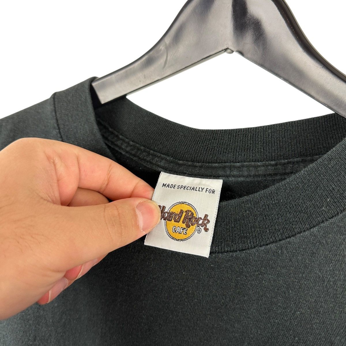 Hard Rock Cafe × Vintage Vintage 90s Hard Rock Cafe Cancun Logo Shirt Size US L / EU 52-54 / 3 - 7 Thumbnail