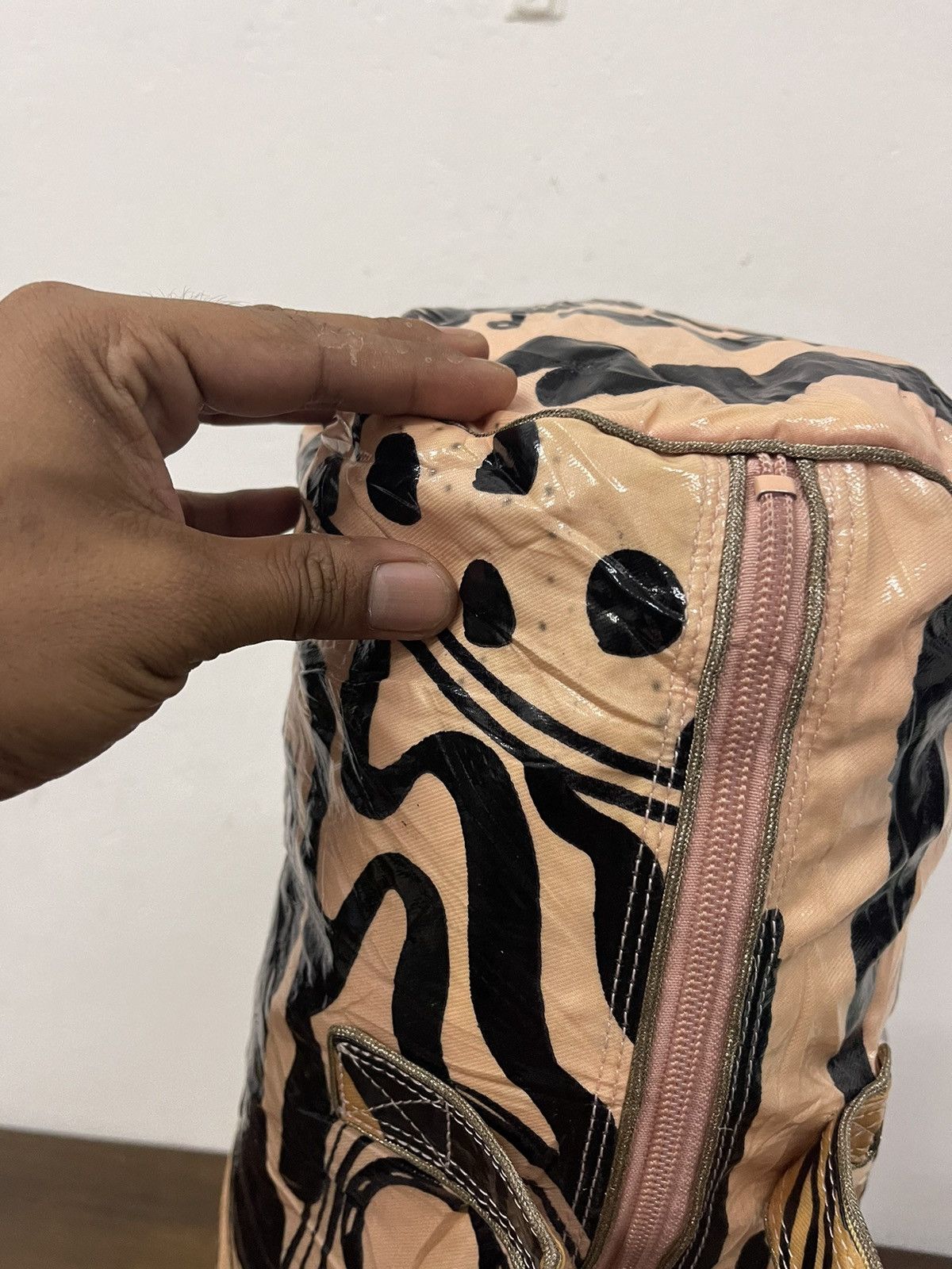Tsumori Chisato Tsumori Chisato Issey Miyake Art Round Duffle Bag Size ONE SIZE - 9 Thumbnail