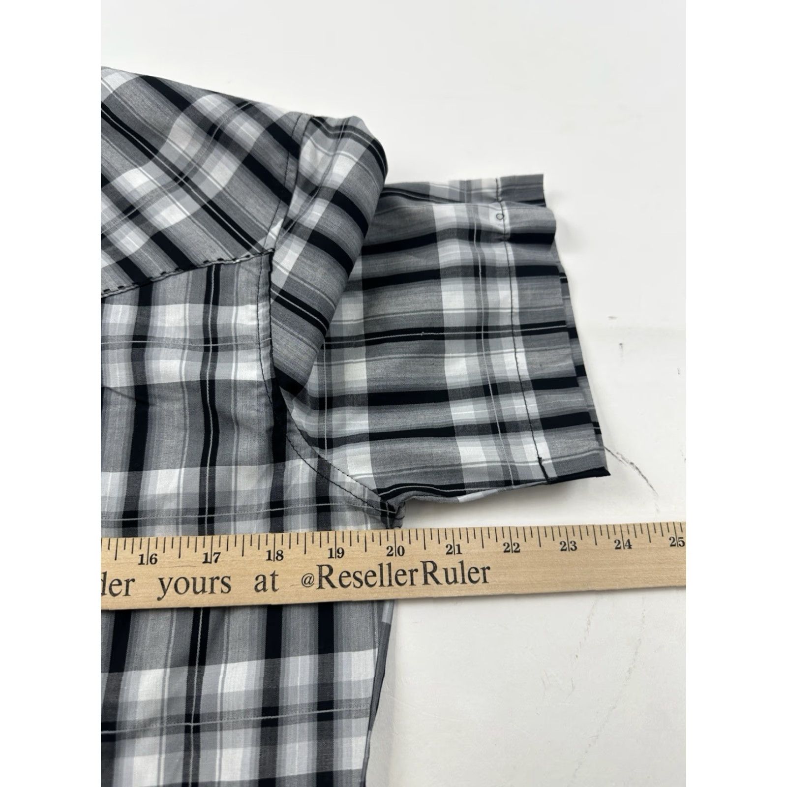 Wrangler VINTAGE Wrangler Shirt Mens Small Black Gray White Plaid Western Pearl Snap Short Sleeve Mens Size US S / EU 44-46 / 1 - 7 Thumbnail