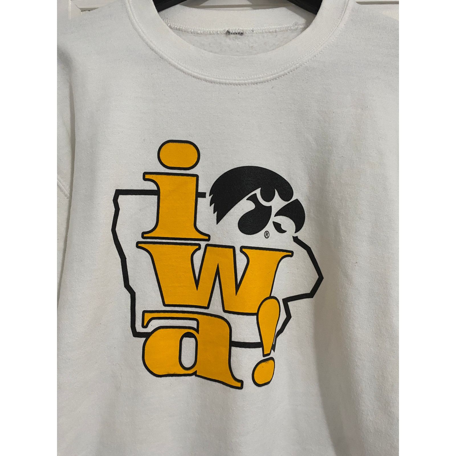 NCAA University of Iowa Hawkeyes IOWA! Crewneck Size Small Size US S / EU 44-46 / 1 - 2 Thumbnail