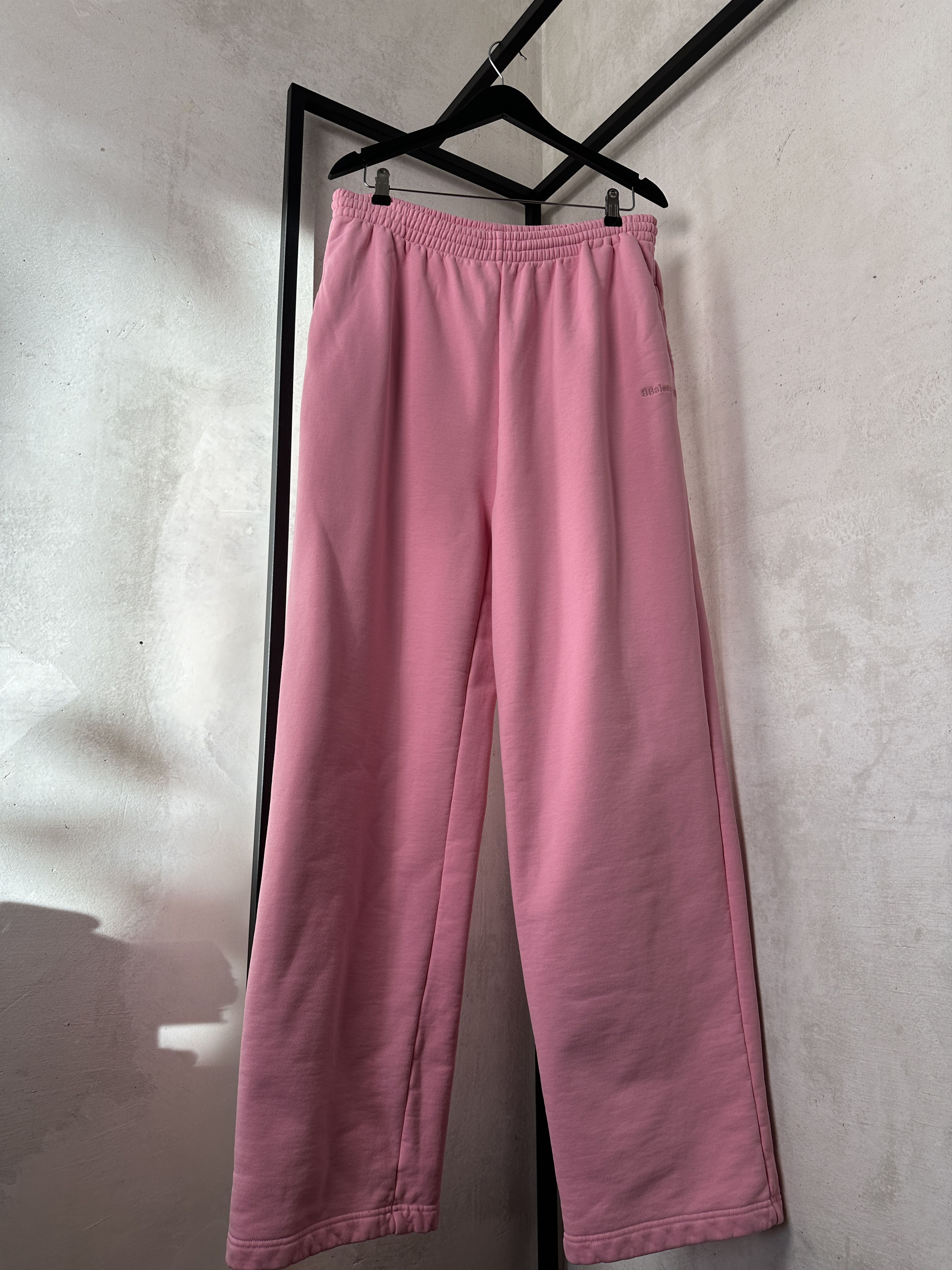 Balenciaga Balenciaga Pink BB Logo Sweatpants Size US 34 / EU 50 - 9 Thumbnail