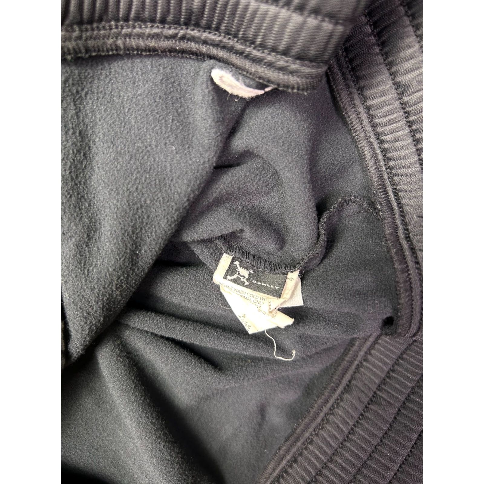 Oakley VINTAGE Oakley Women’s Jacket Full Zip Quilted Hem Black S Regular Womens Size S / US 4 / IT 40 - 5 Thumbnail