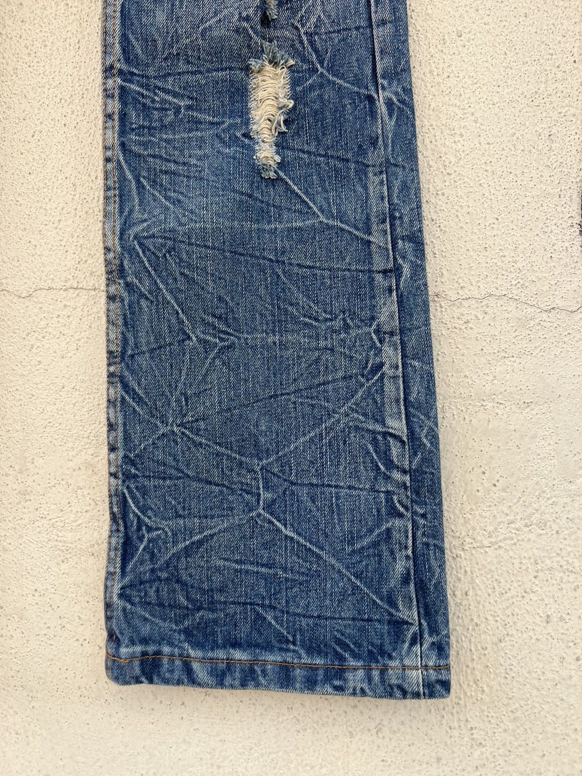 Vintage Vintage Diviner Japan Distressed Denim Flare Jeans Size US 29 - 13 Thumbnail