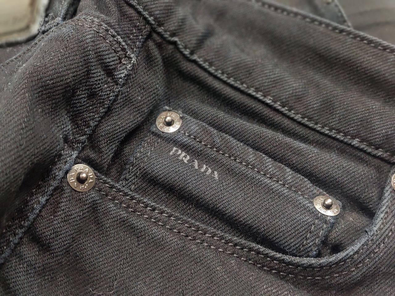 Prada Vintage Prada Crop Dark Blue Denim Womens Jeans Zipper Y2K Size 27" / US 4 / IT 40 - 14 Thumbnail