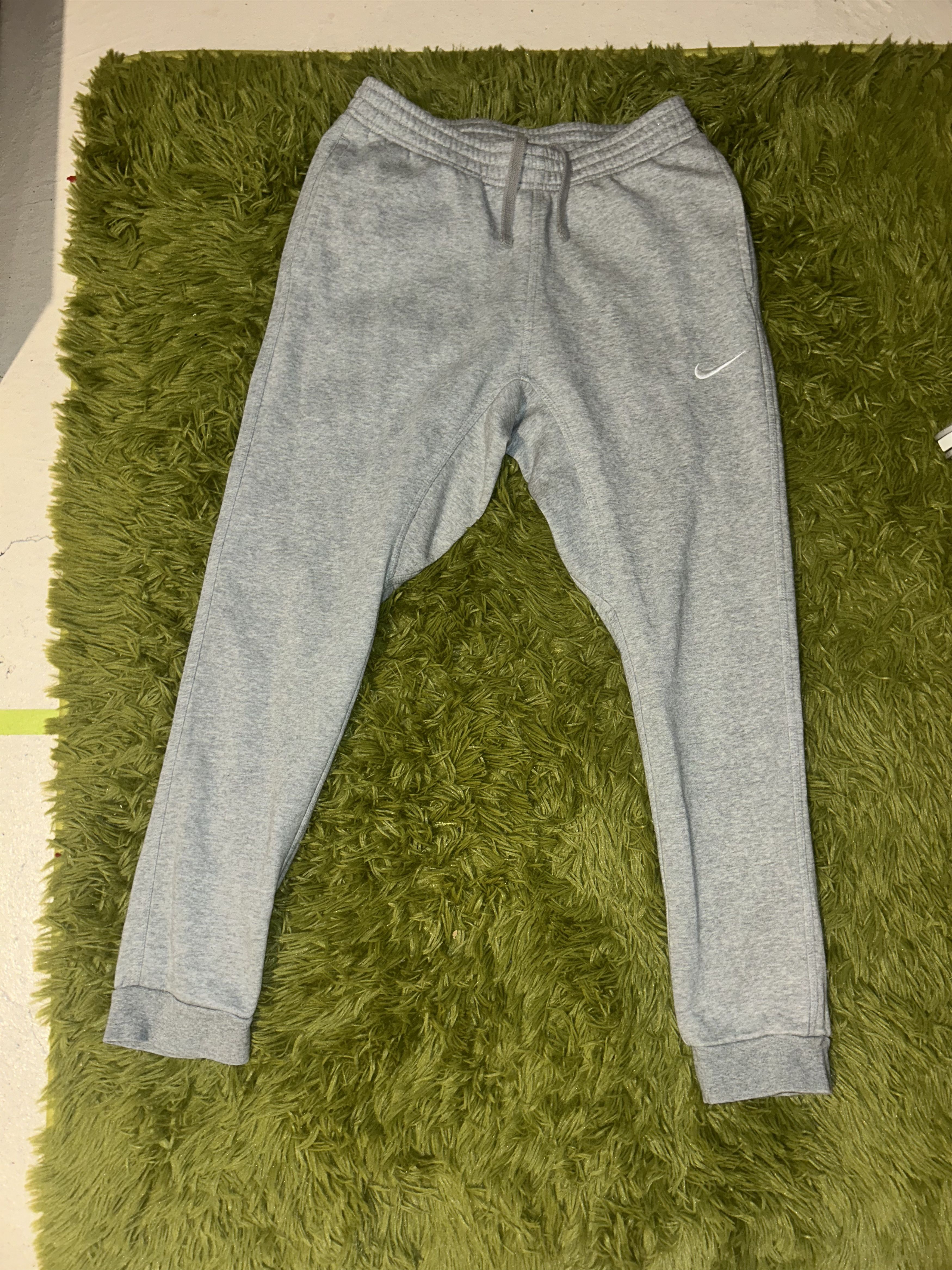Nike grey nike sweatpants Size US 37 - 1 Thumbnail
