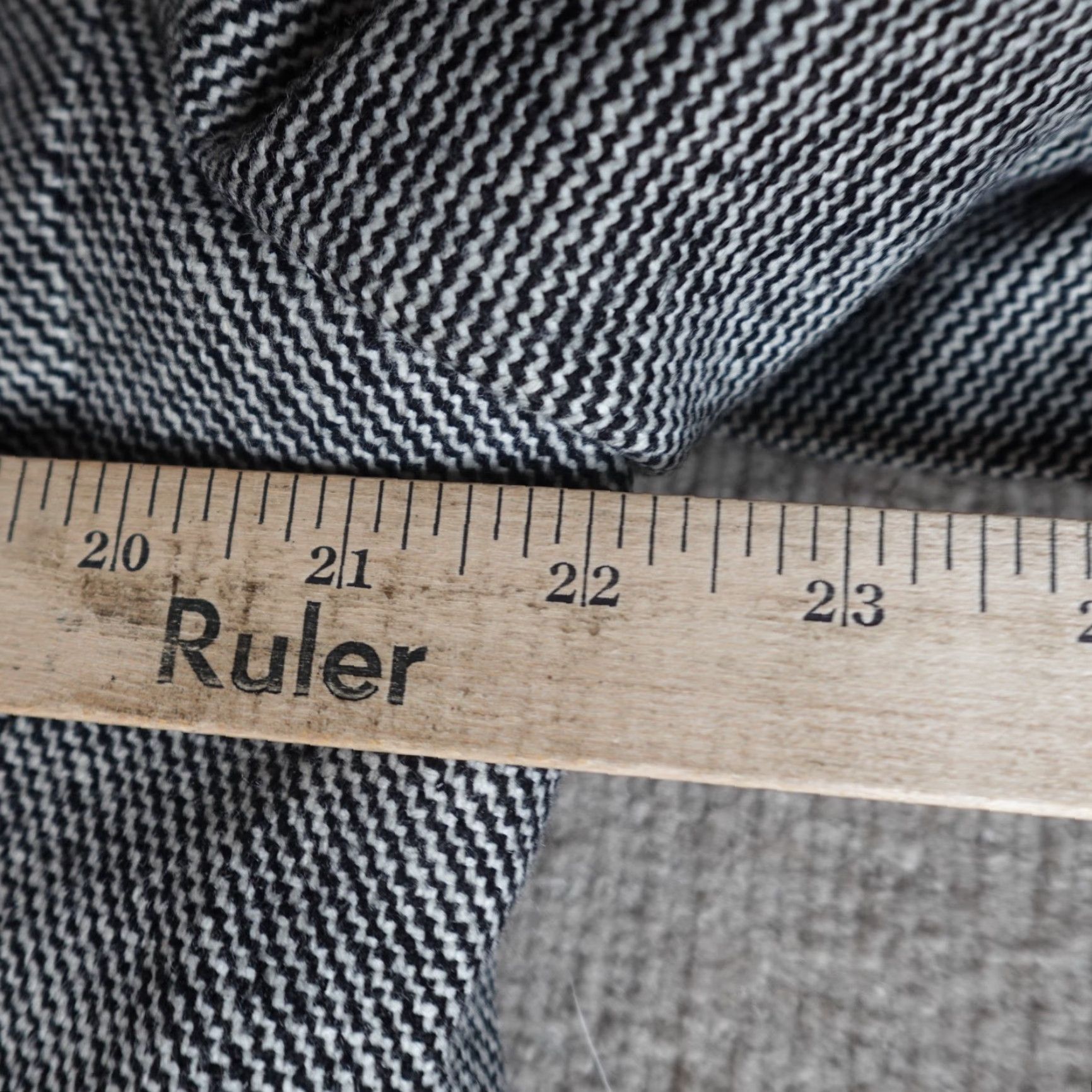 Theory Theory Mens Coat Regular L Gray Wool Blend Topcoat Hidden Placket Button Wool Lining Geometric Winter Fall Busy Business Mens Size US L / EU 52-54 / 3 - 3 Thumbnail